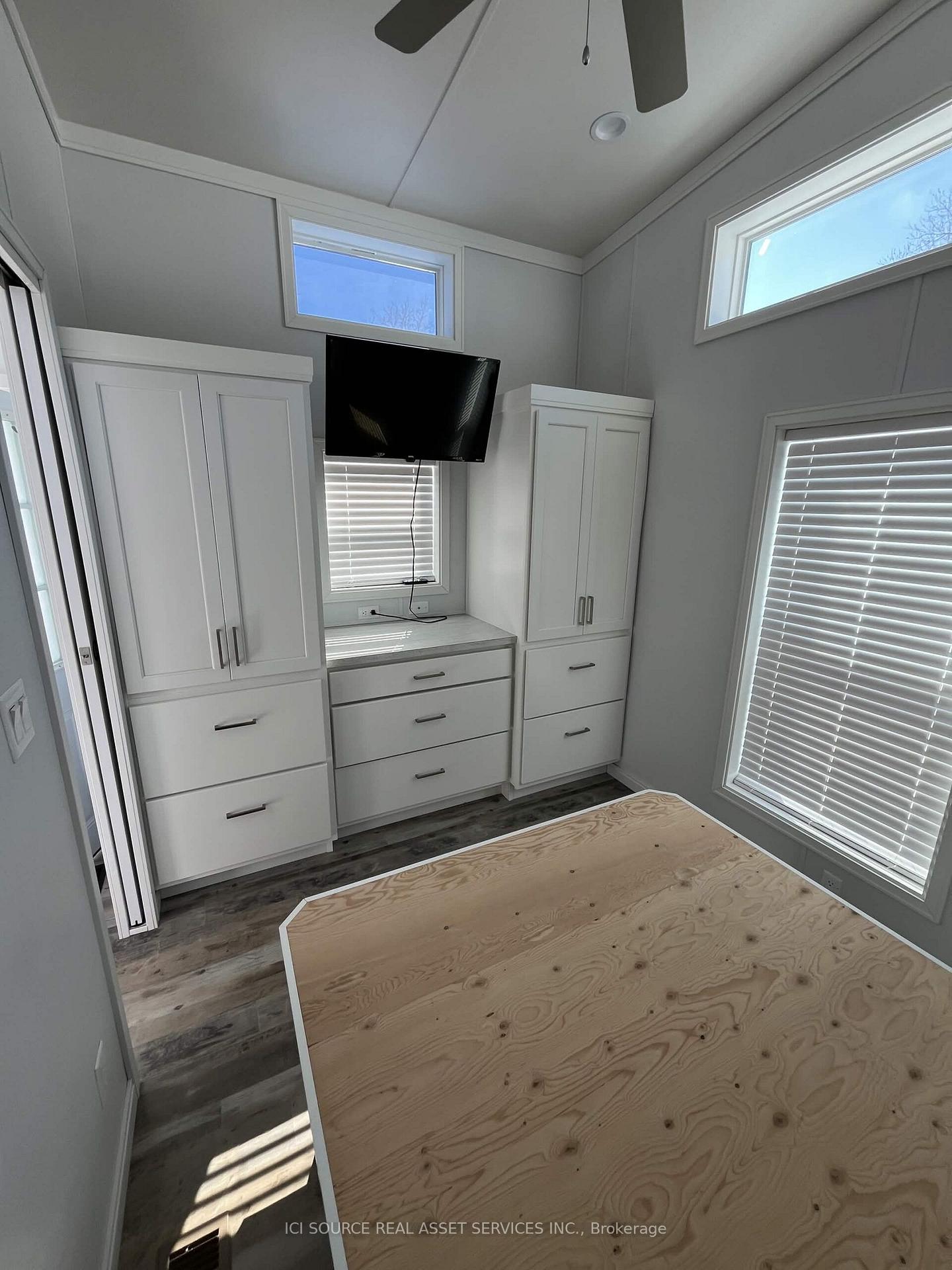 Photo 4 of Unit 604, 18478 Duffy's Lane, Caledon, Rural Caledon — HOMEH