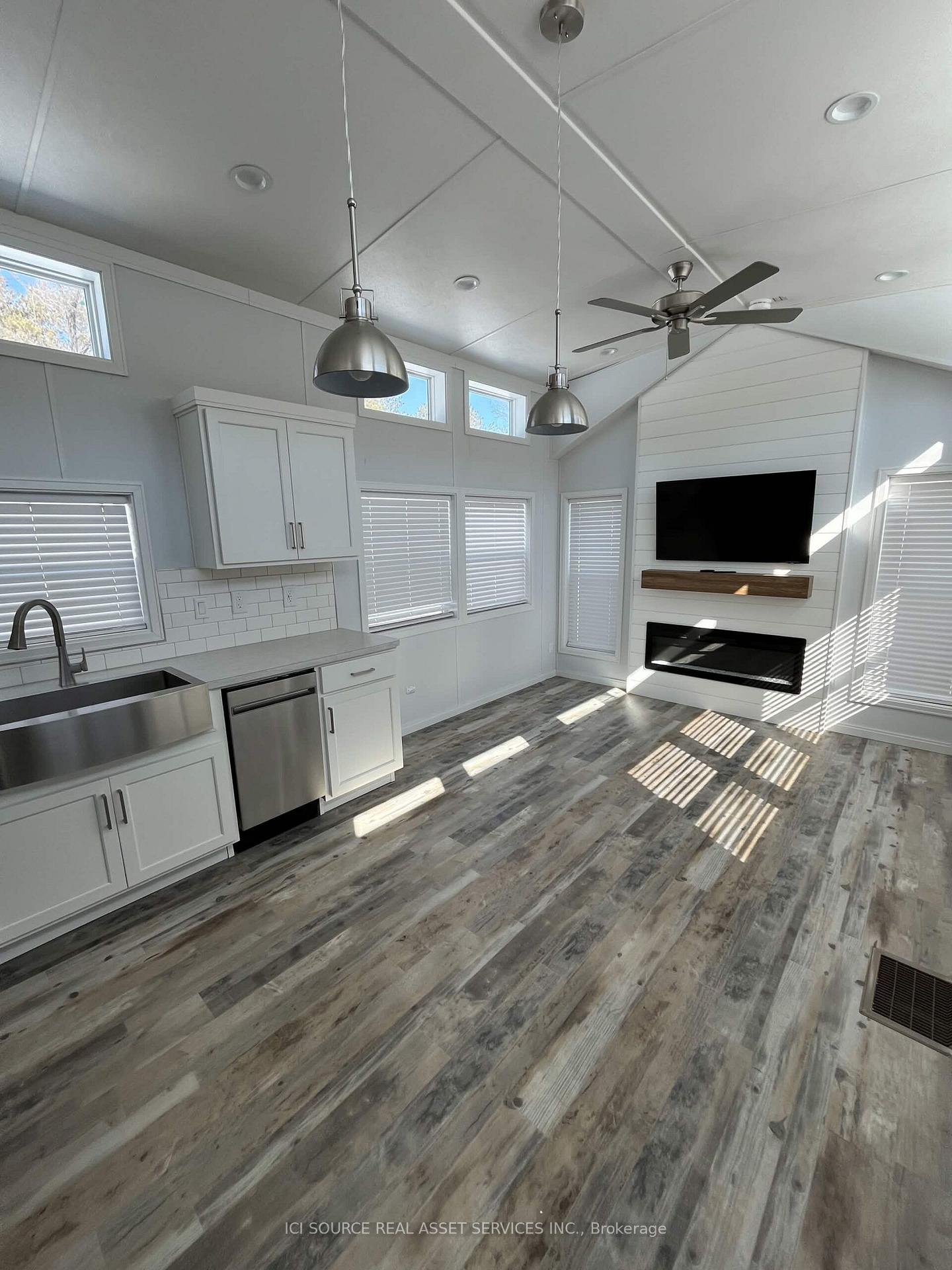 Photo 9 of Unit 604, 18478 Duffy's Lane, Caledon, Rural Caledon — HOMEH