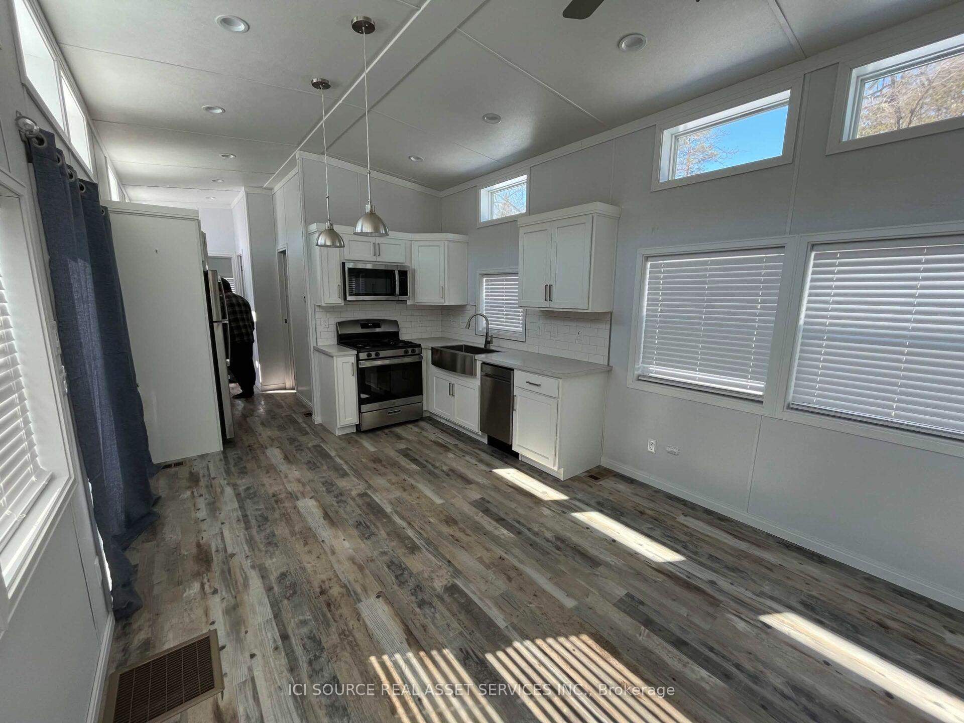 Photo 12 of Unit 604, 18478 Duffy's Lane, Caledon, Rural Caledon — HOMEH
