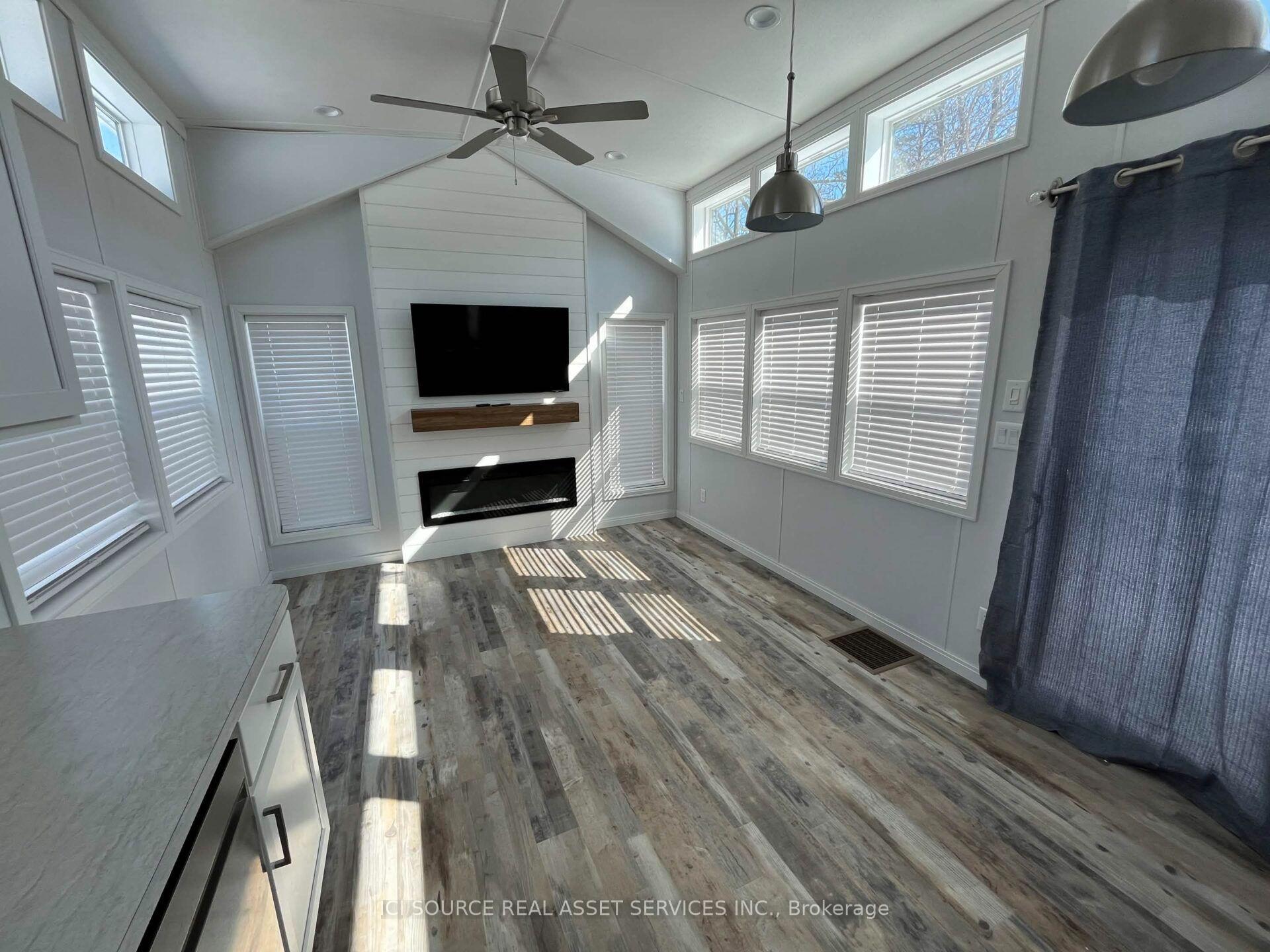 Photo 17 of Unit 604, 18478 Duffy's Lane, Caledon, Rural Caledon — HOMEH
