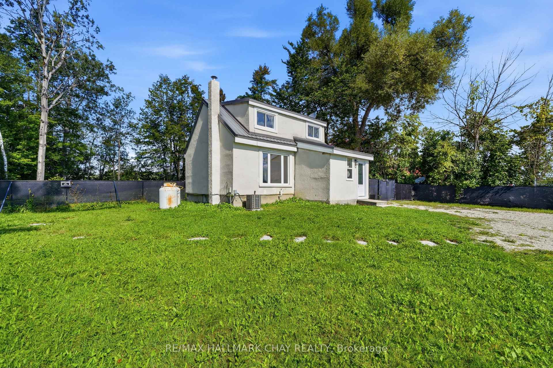 Photo 3 of 8410 11 Highway, Severn, Ardtrea — HOMEH