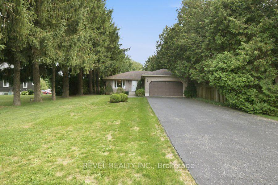 Photo 2 of 70 Thirteenth Street W, Norfolk, Simcoe — HOMEH
