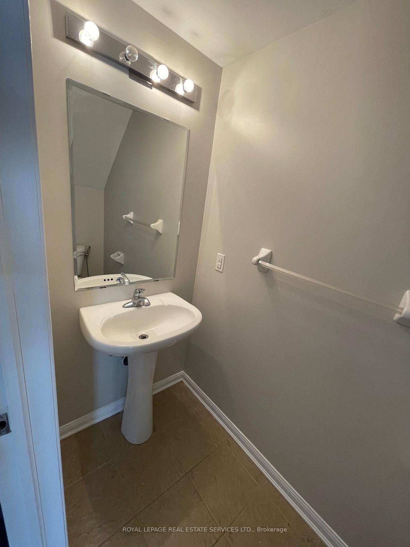 Photo 10 of 7 Bevington Road, Brampton, Northwest Brampton — HOMEH