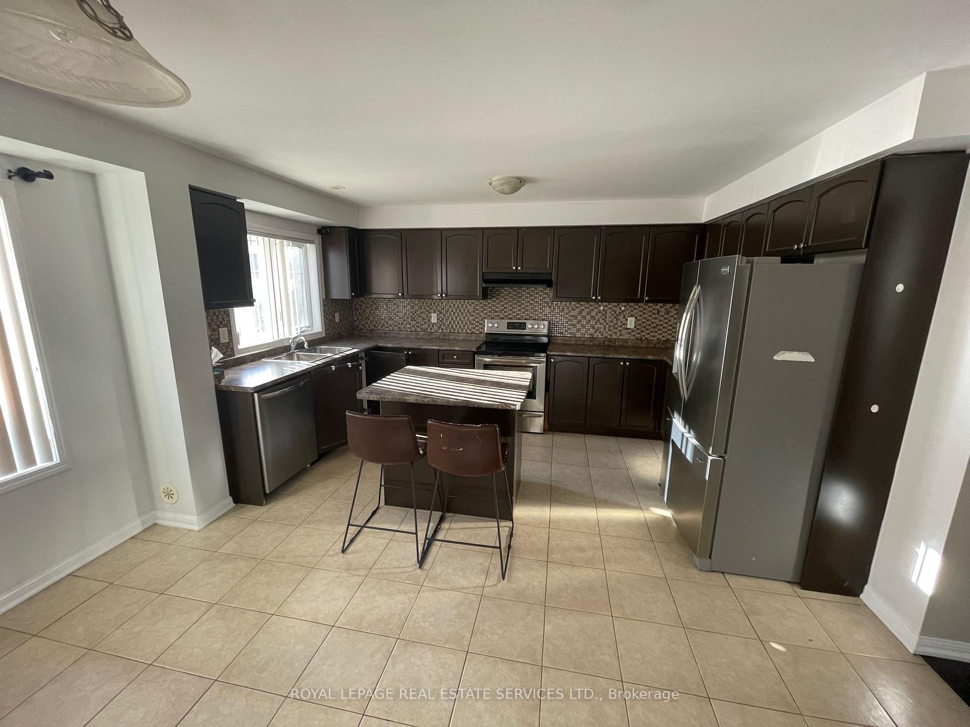 Photo 11 of 7 Bevington Road, Brampton, Northwest Brampton — HOMEH