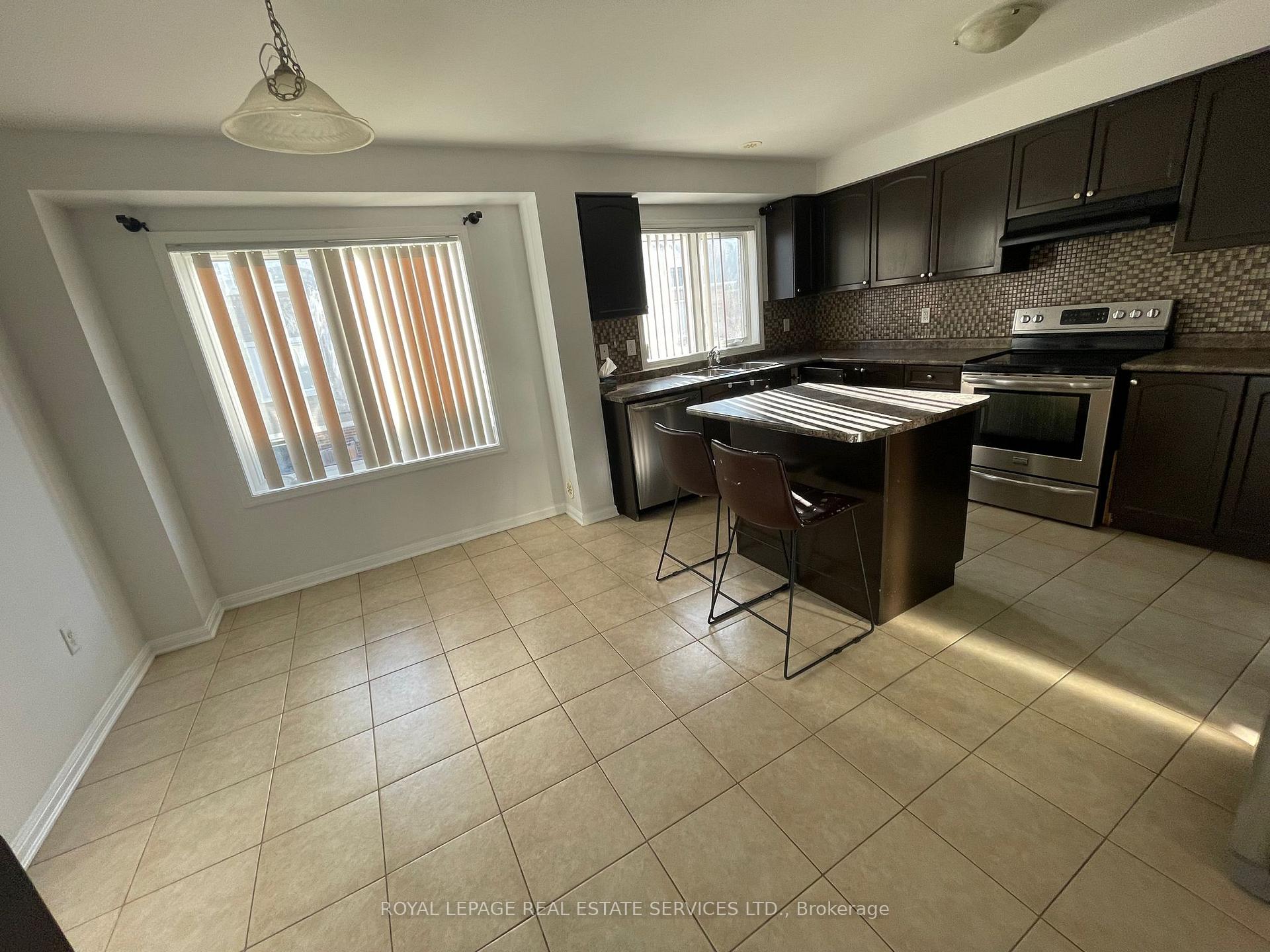 Photo 13 of 7 Bevington Road, Brampton, Northwest Brampton — HOMEH