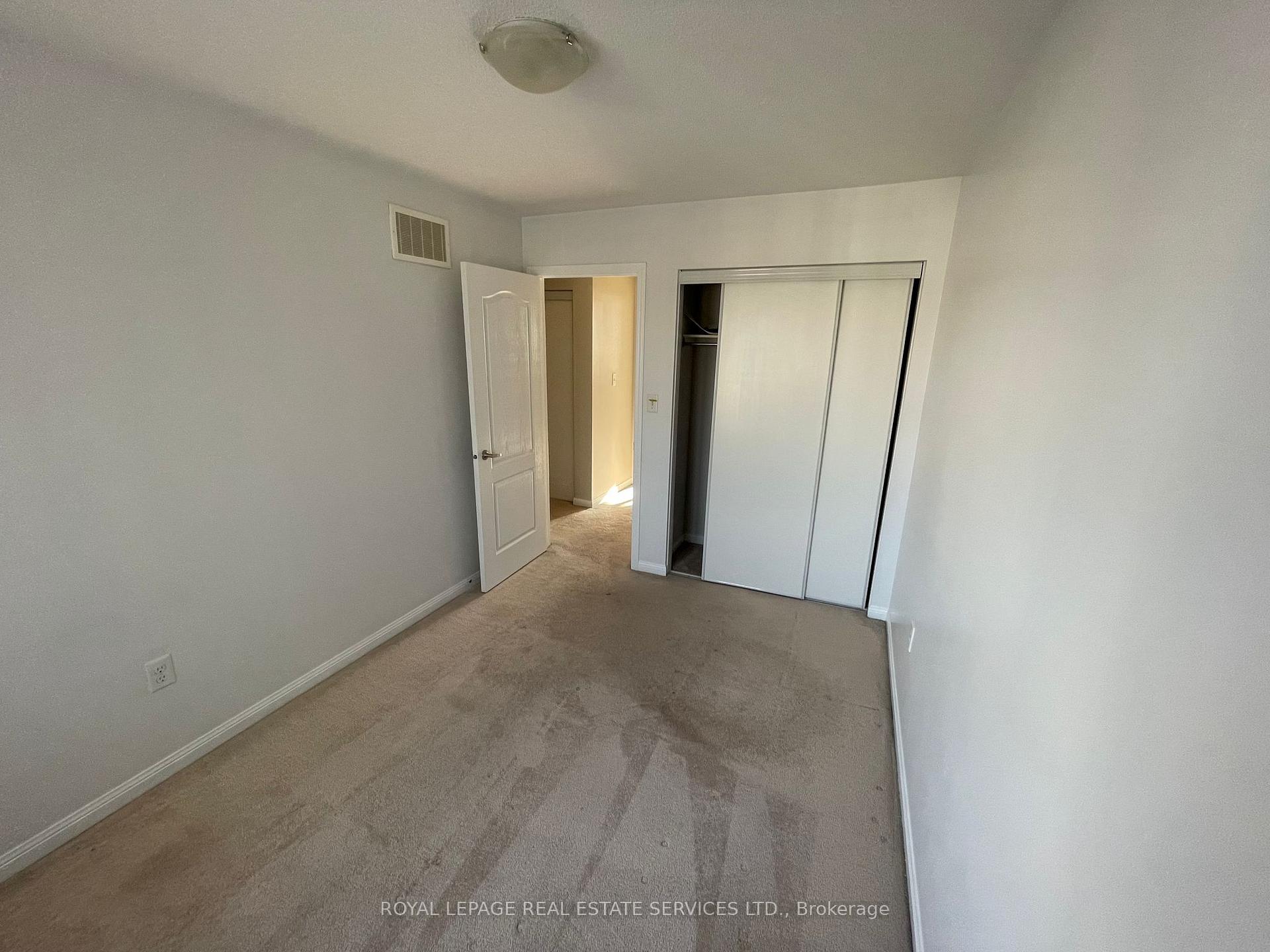 Photo 28 of 7 Bevington Road, Brampton, Northwest Brampton — HOMEH