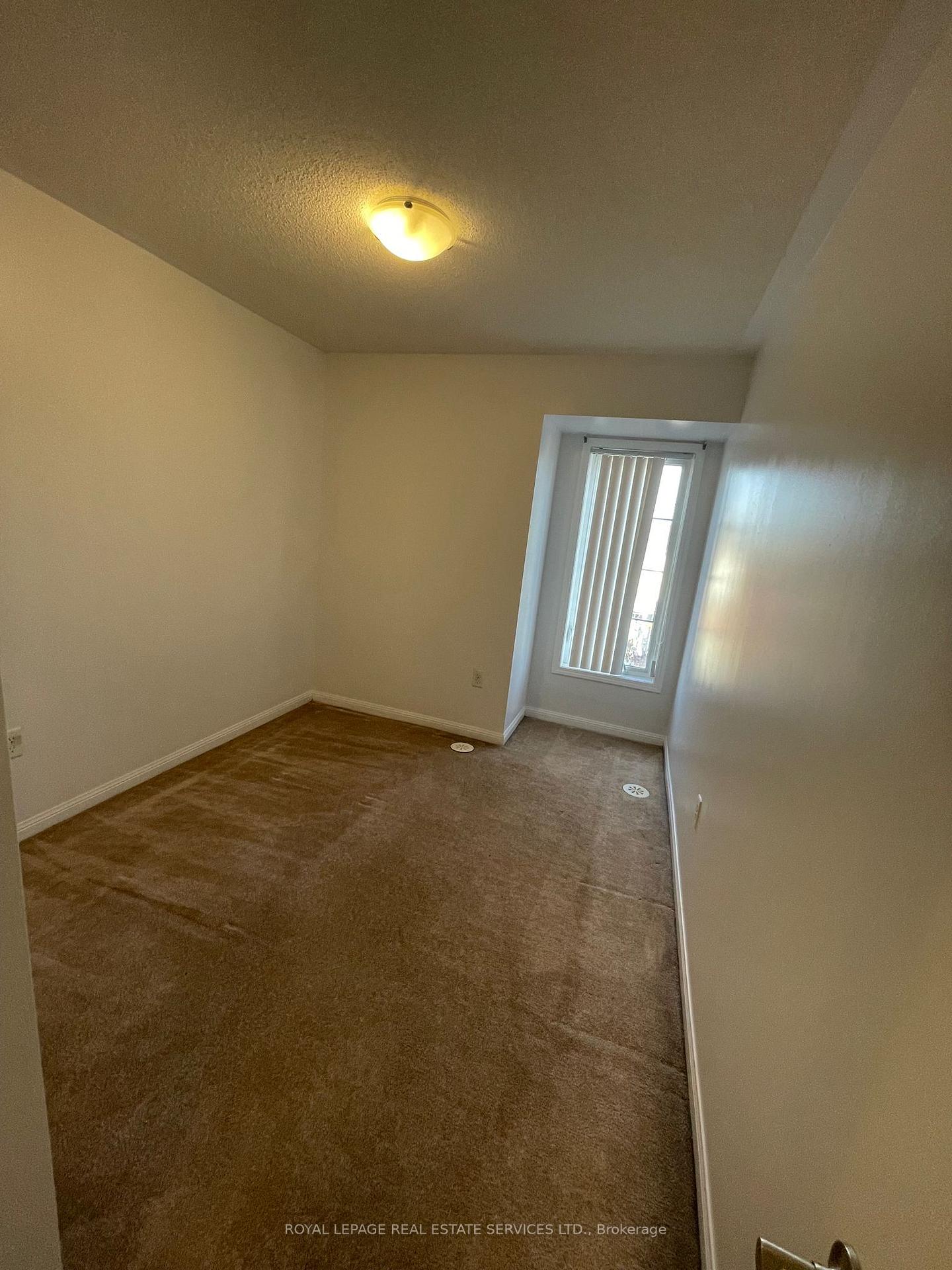 Photo 30 of 7 Bevington Road, Brampton, Northwest Brampton — HOMEH
