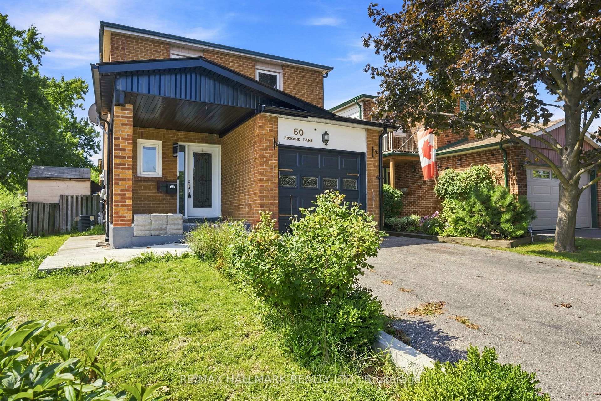 Photo 3 of 60 Pickard Lane, Brampton, Fletcher's West — HOMEH