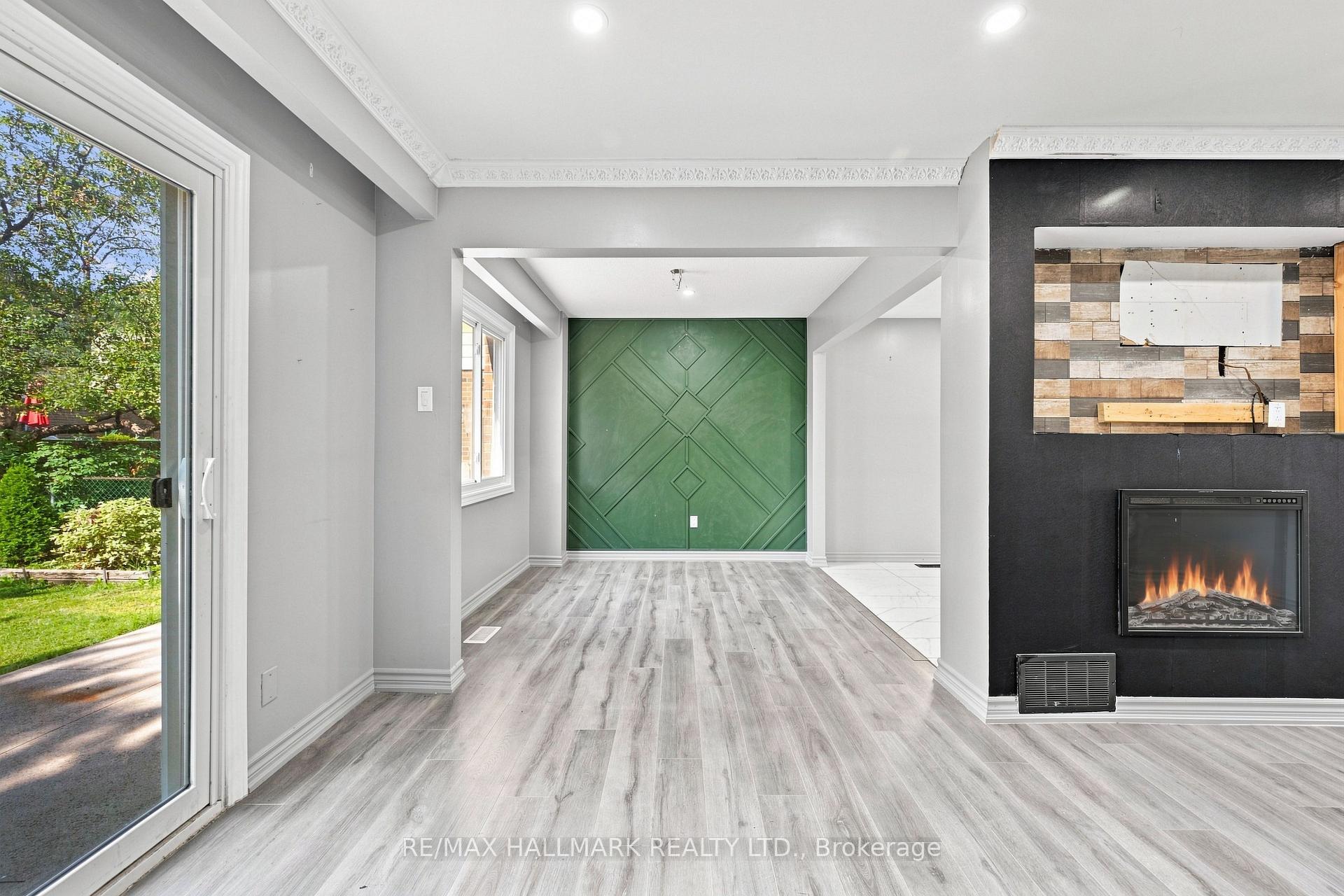 Photo 13 of 60 Pickard Lane, Brampton, Fletcher's West — HOMEH