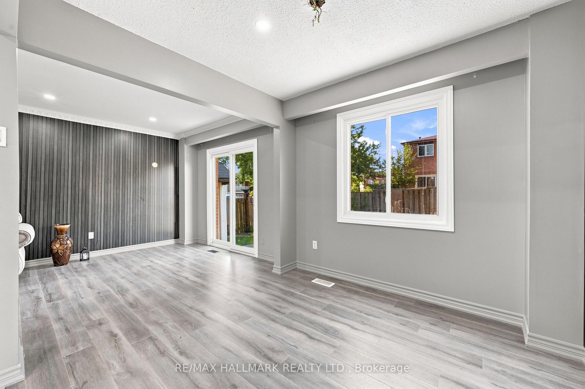 Photo 16 of 60 Pickard Lane, Brampton, Fletcher's West — HOMEH