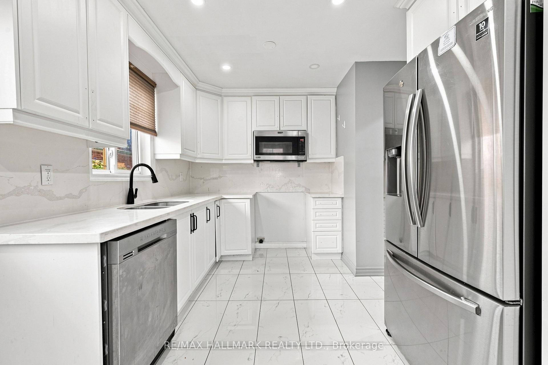 Photo 18 of 60 Pickard Lane, Brampton, Fletcher's West — HOMEH