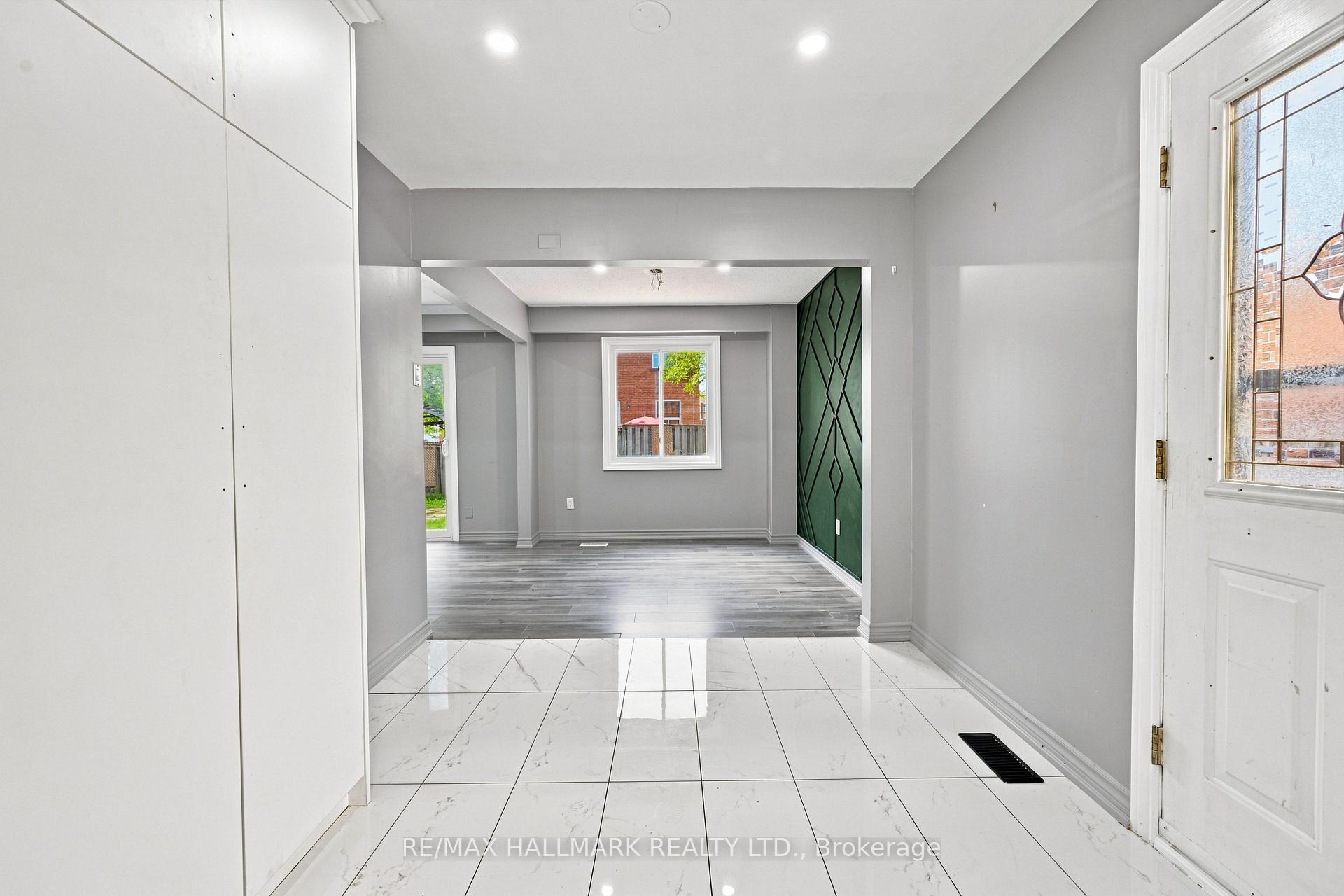 Photo 21 of 60 Pickard Lane, Brampton, Fletcher's West — HOMEH