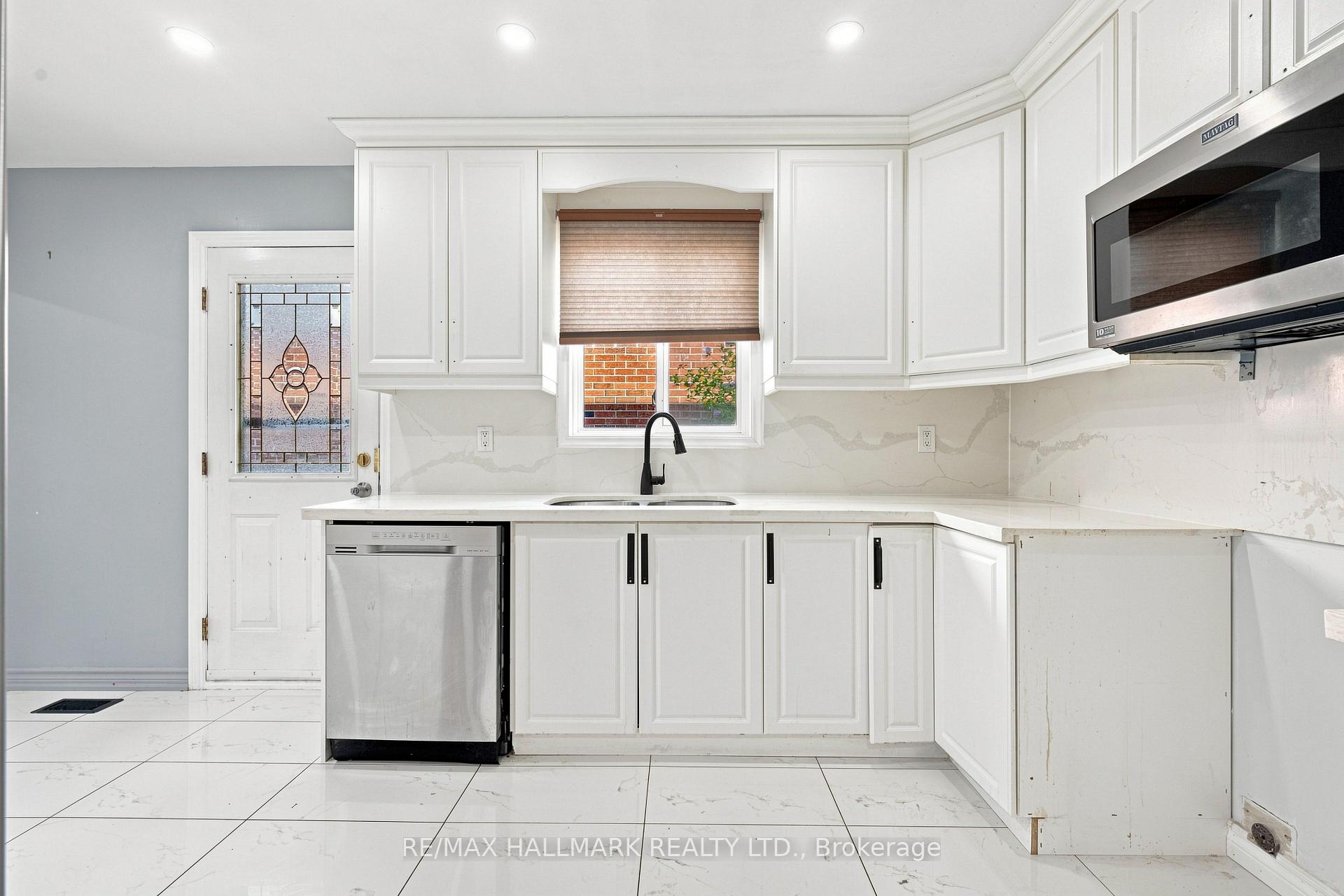 Photo 22 of 60 Pickard Lane, Brampton, Fletcher's West — HOMEH