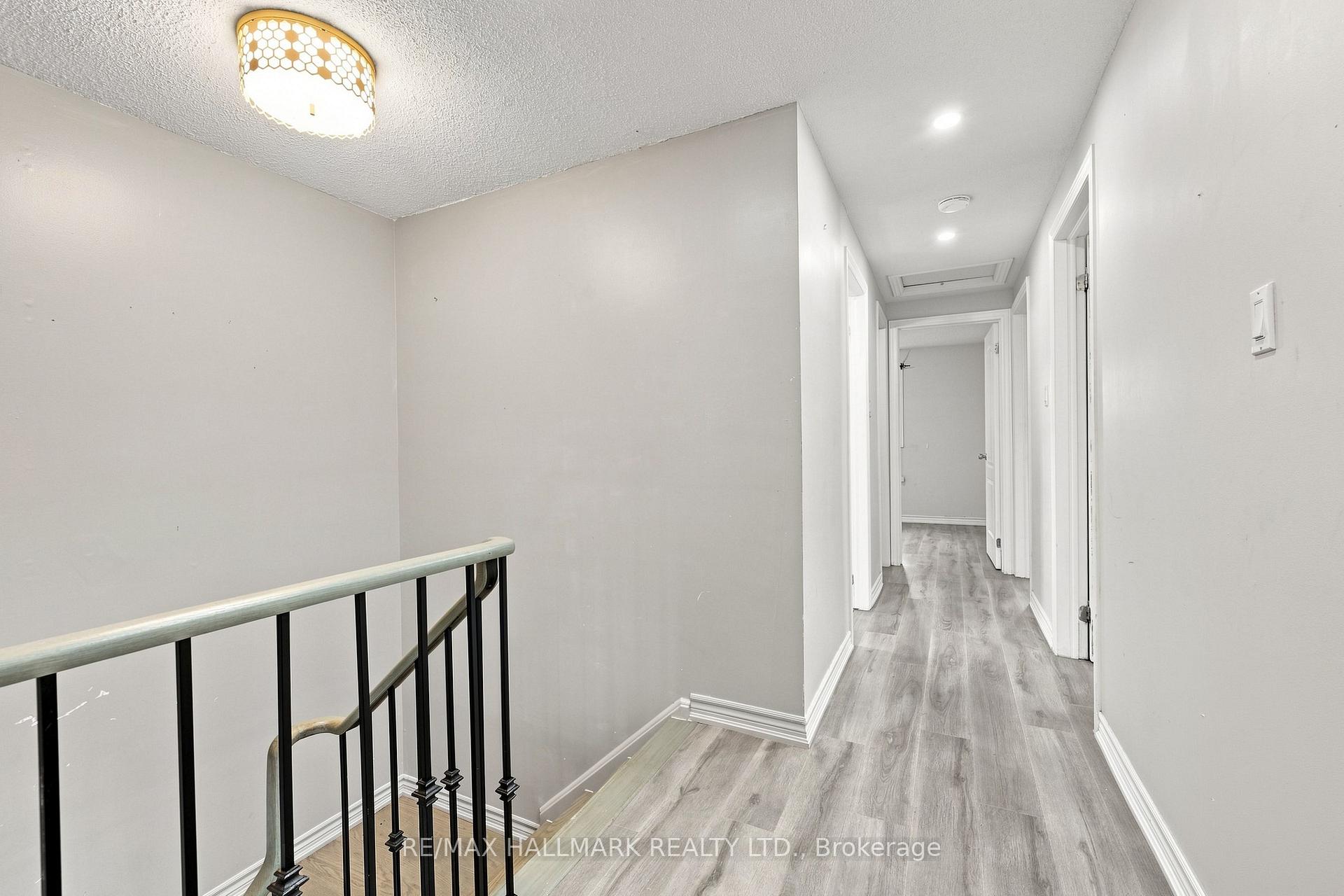Photo 24 of 60 Pickard Lane, Brampton, Fletcher's West — HOMEH