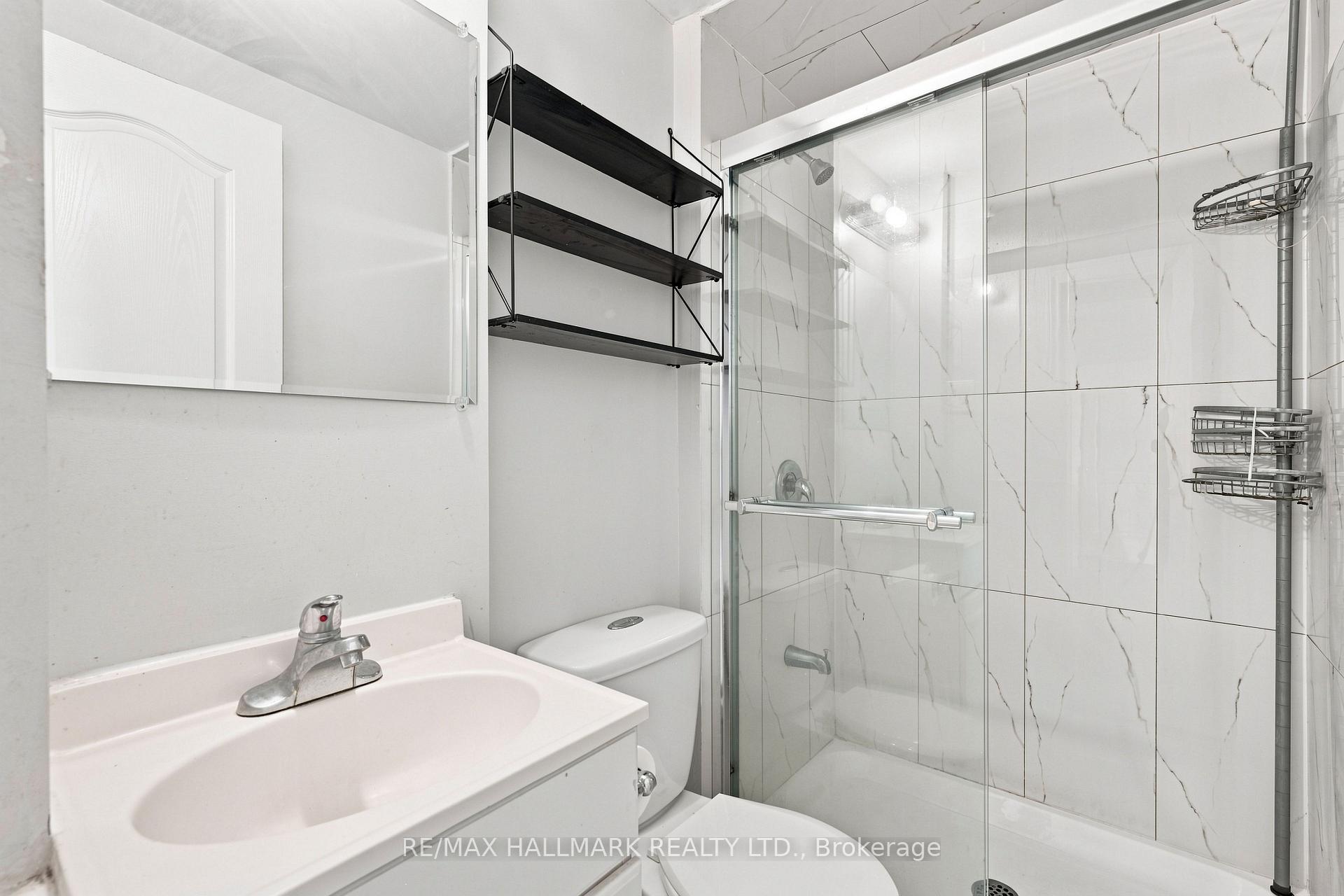 Photo 31 of 60 Pickard Lane, Brampton, Fletcher's West — HOMEH