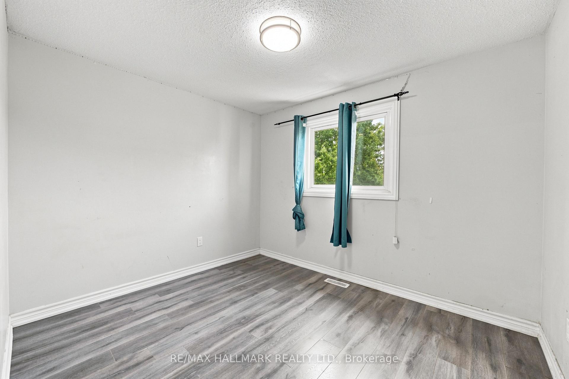 Photo 34 of 60 Pickard Lane, Brampton, Fletcher's West — HOMEH