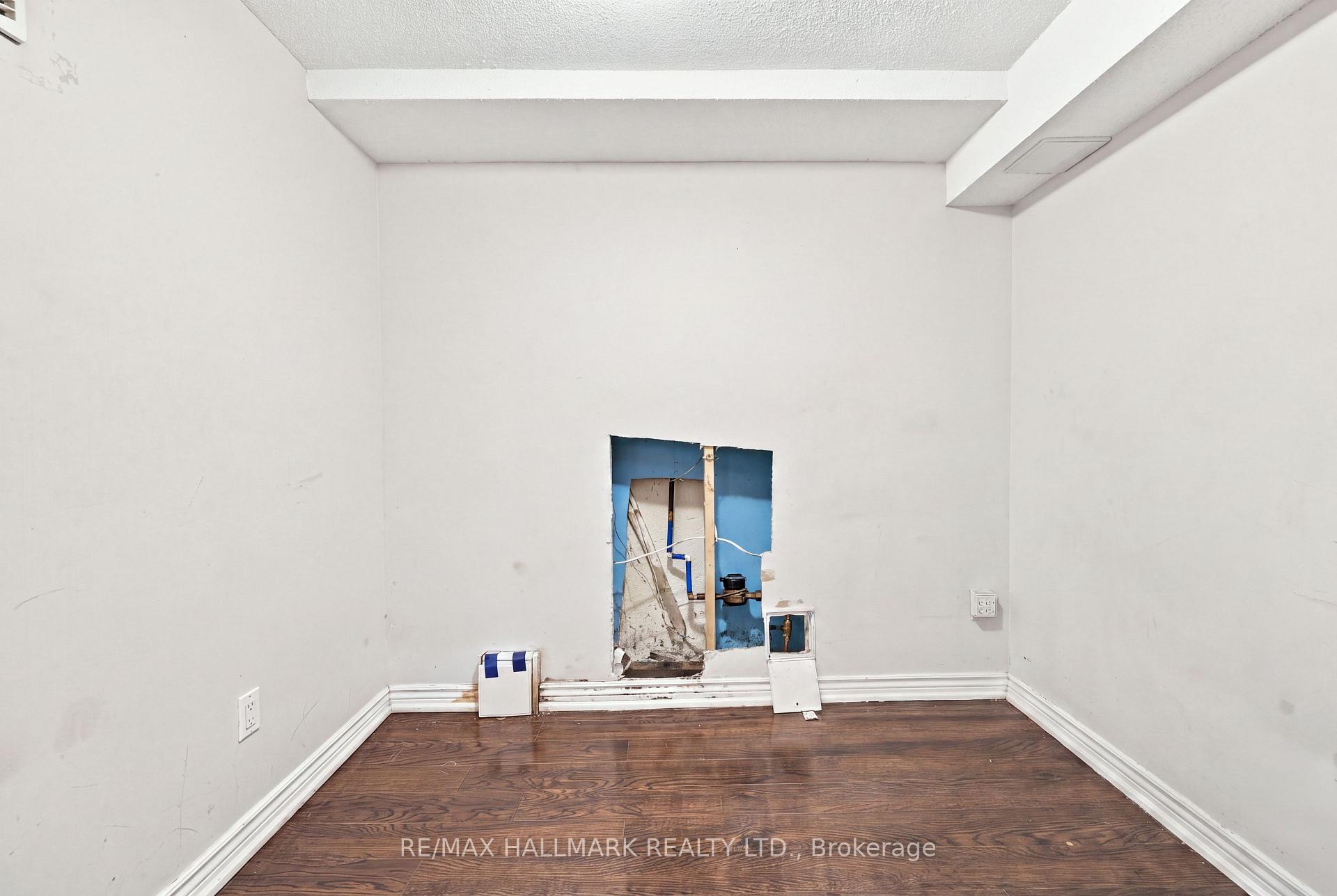 Photo 40 of 60 Pickard Lane, Brampton, Fletcher's West — HOMEH