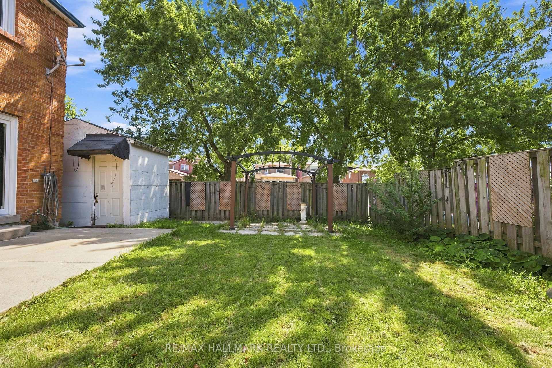 Photo 49 of 60 Pickard Lane, Brampton, Fletcher's West — HOMEH
