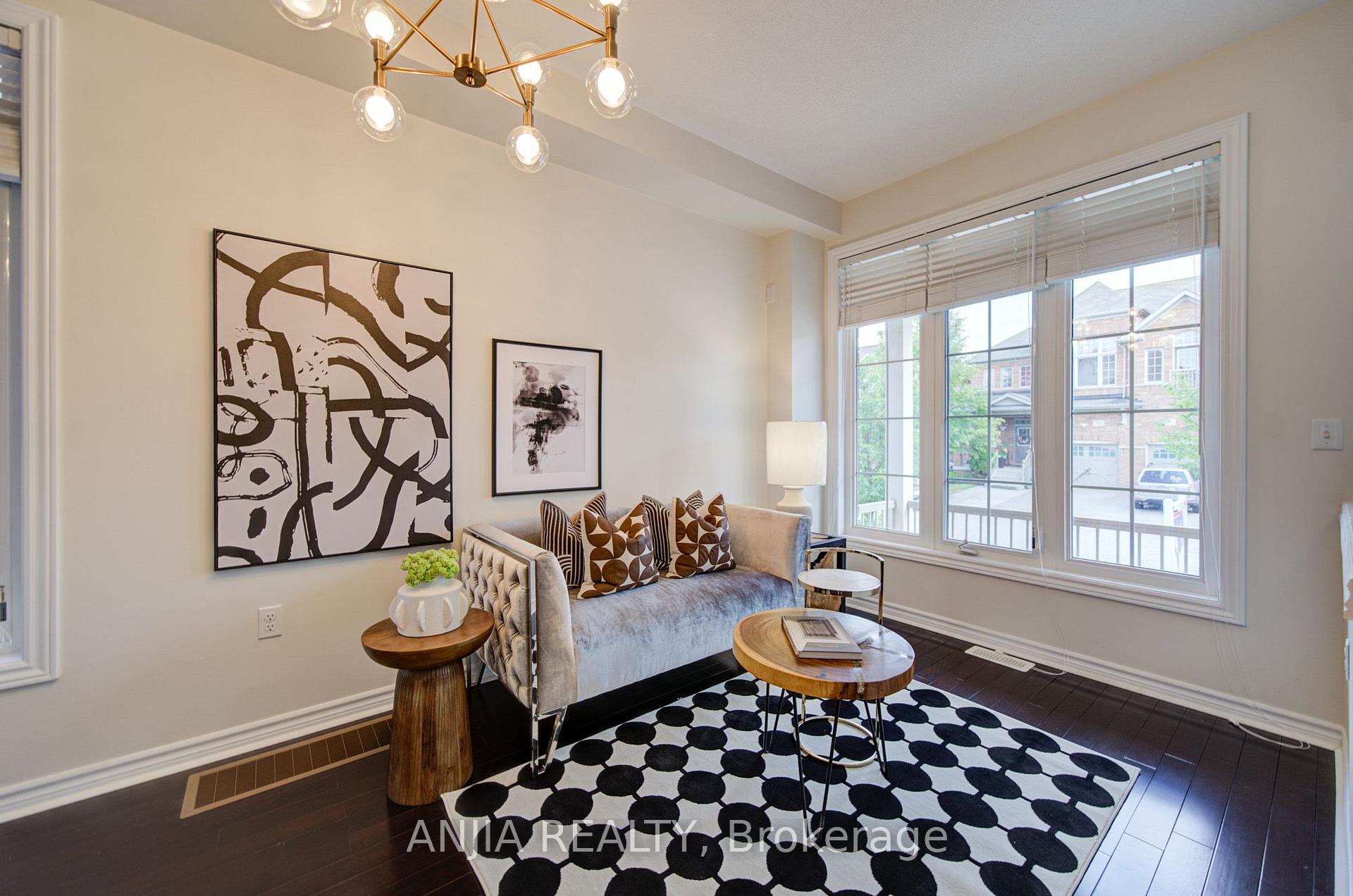 Photo 5 of 92 Carolina Rose Crescent, Markham, Wismer — HOMEH