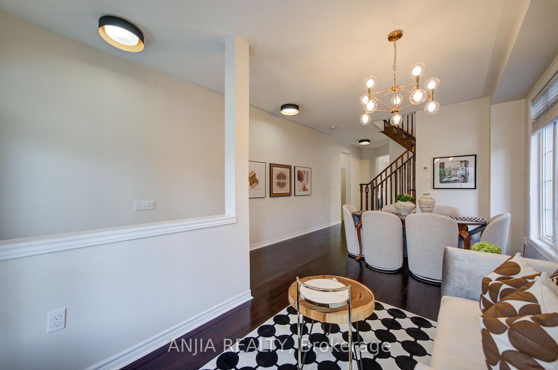Photo 8 of 92 Carolina Rose Crescent, Markham, Wismer — HOMEH