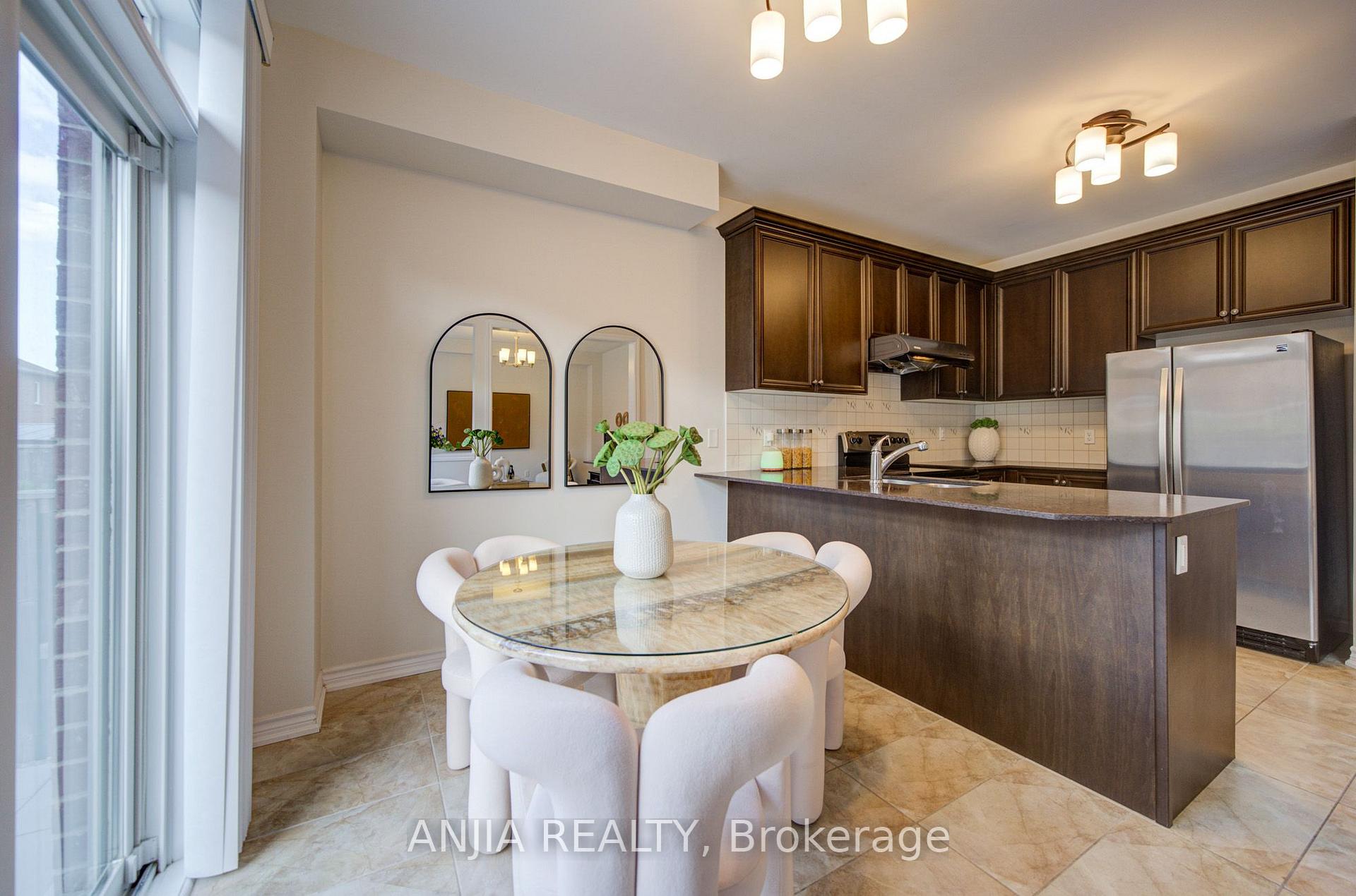 Photo 22 of 92 Carolina Rose Crescent, Markham, Wismer — HOMEH