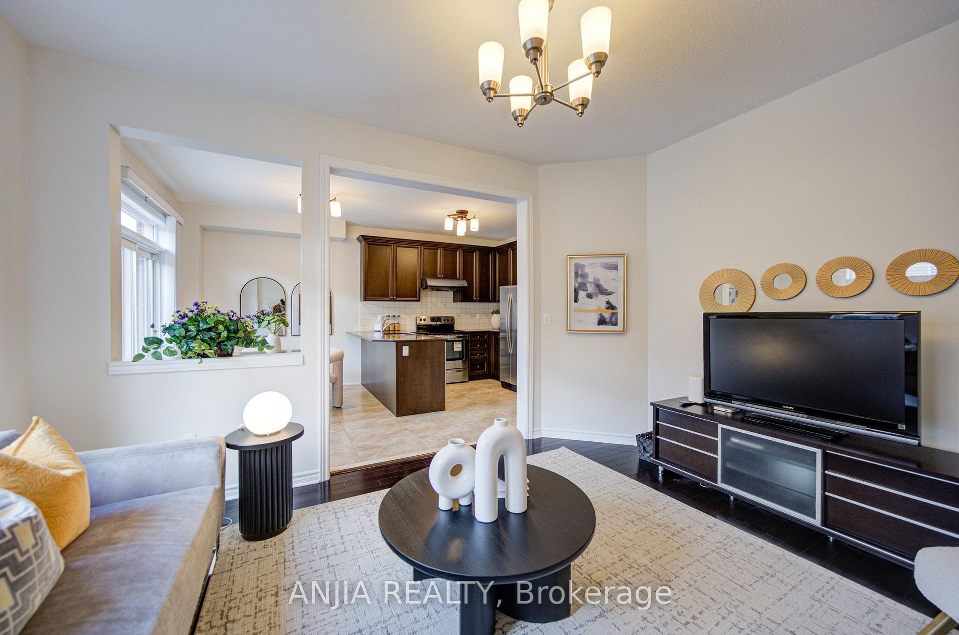 Photo 27 of 92 Carolina Rose Crescent, Markham, Wismer — HOMEH