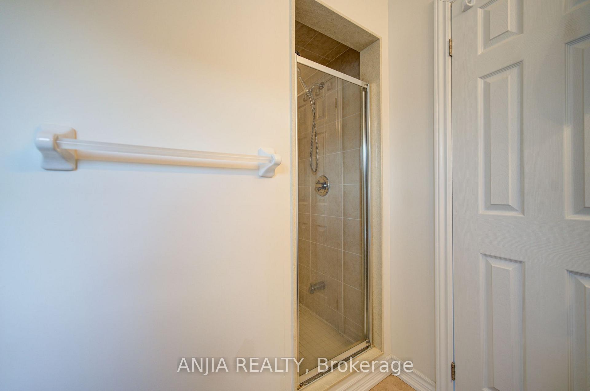 Photo 35 of 92 Carolina Rose Crescent, Markham, Wismer — HOMEH
