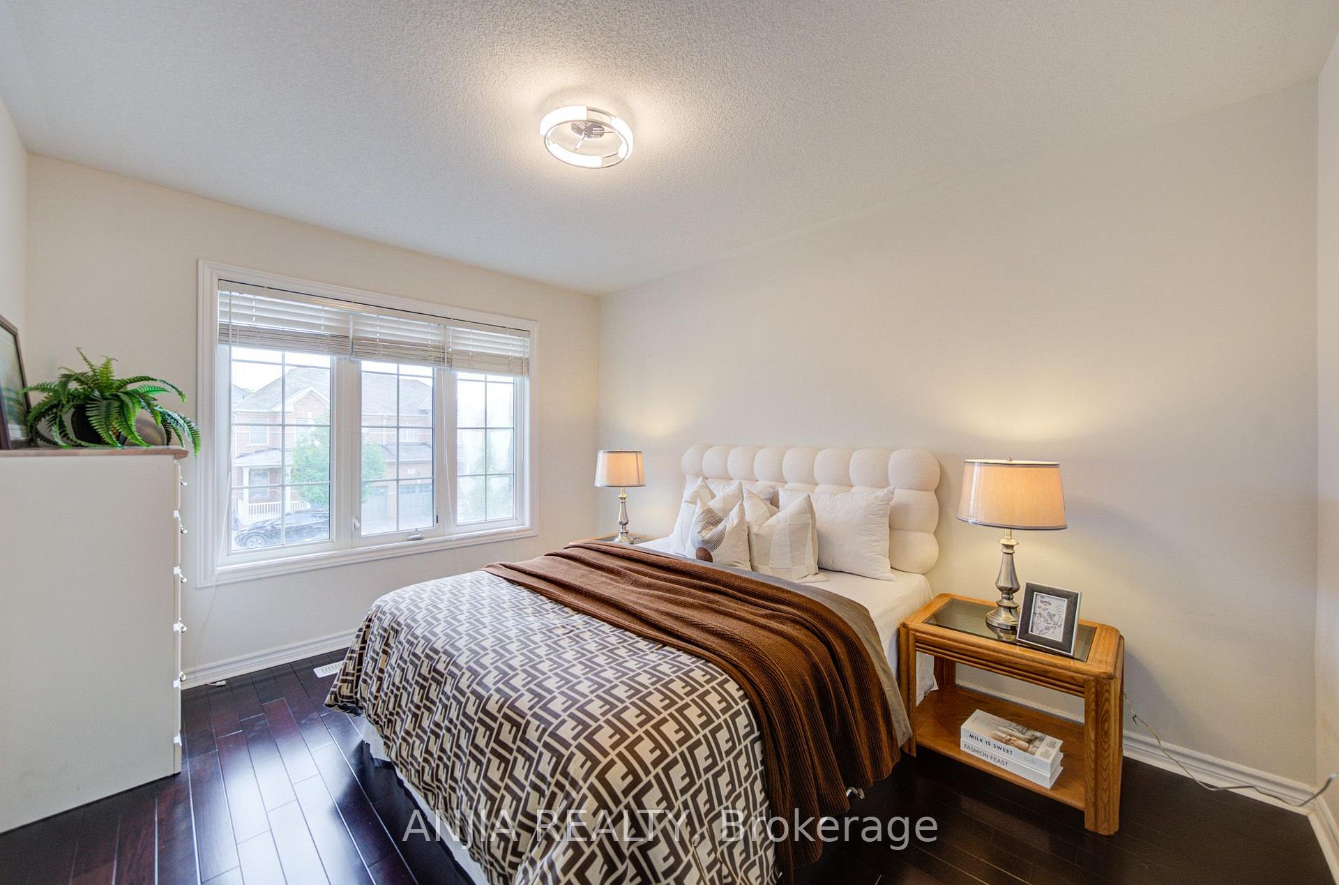 Photo 40 of 92 Carolina Rose Crescent, Markham, Wismer — HOMEH