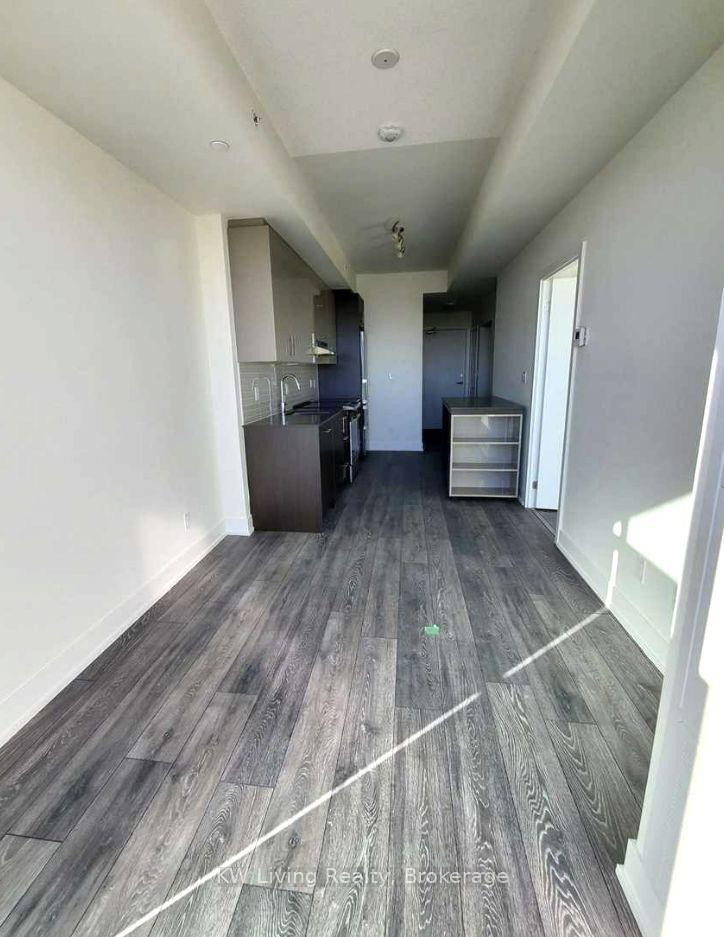 Photo 5 of Unit 728, 180 Fairview Mall Drive, North York, Don Valley Village — HOMEH