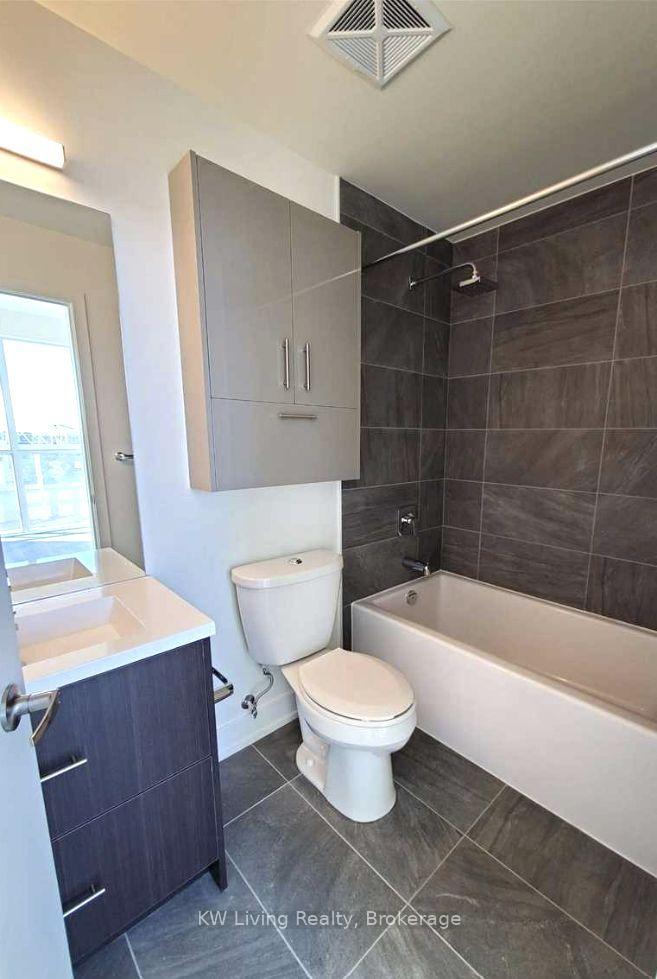 Photo 7 of Unit 728, 180 Fairview Mall Drive, North York, Don Valley Village — HOMEH