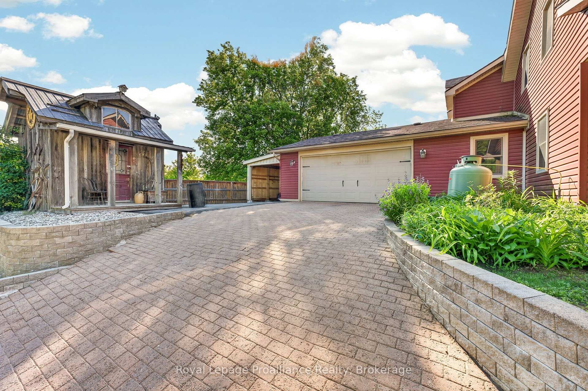 Photo 5 of 7802 Piccadilly Road, Frontenac, Frontenac Centre — HOMEH