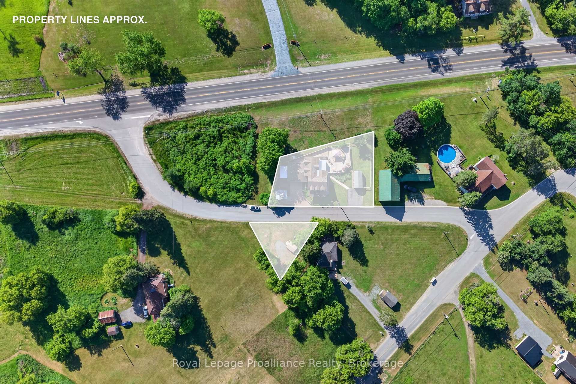 Photo 8 of 7802 Piccadilly Road, Frontenac, Frontenac Centre — HOMEH