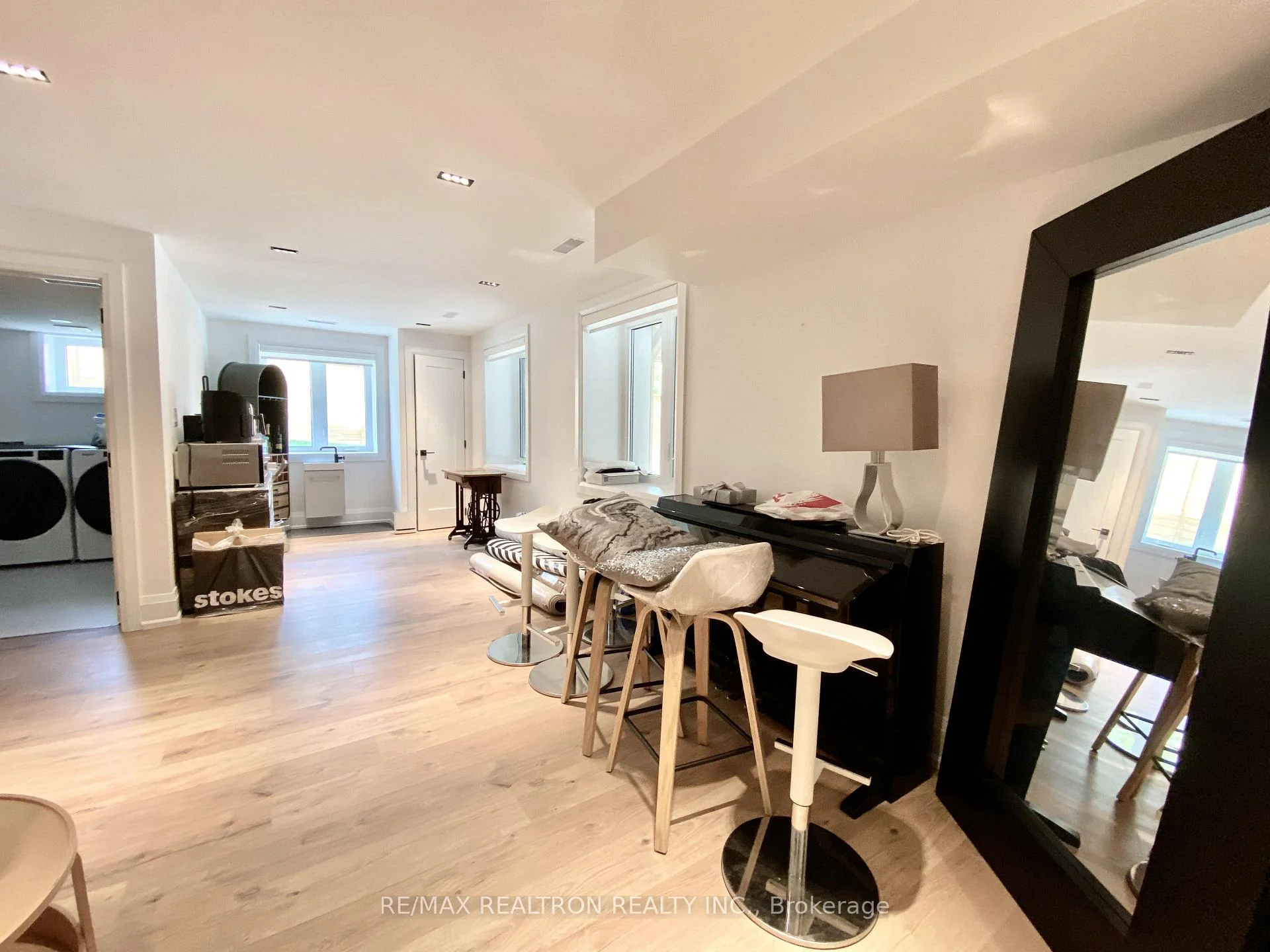 Photo 23 of 2 North Hills Terrace, North York, Banbury-Don Mills — HOMEH