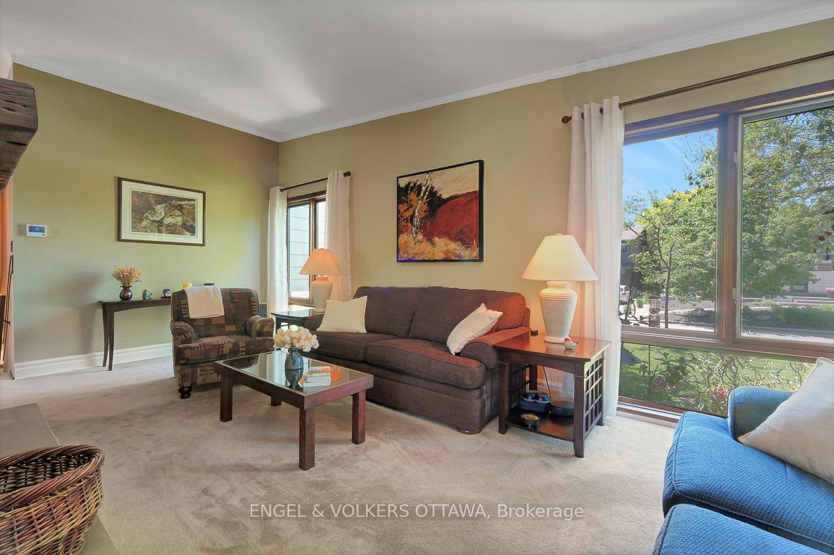 Photo 13 of 1131 Cameo Drive, Ottawa, Copeland Park — HOMEH