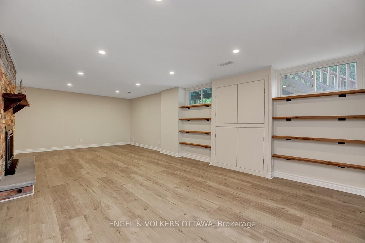 Photo 37 of 1131 Cameo Drive, Ottawa, Copeland Park — HOMEH