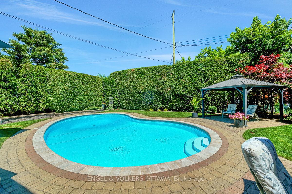 Photo 43 of 1131 Cameo Drive, Ottawa, Copeland Park — HOMEH