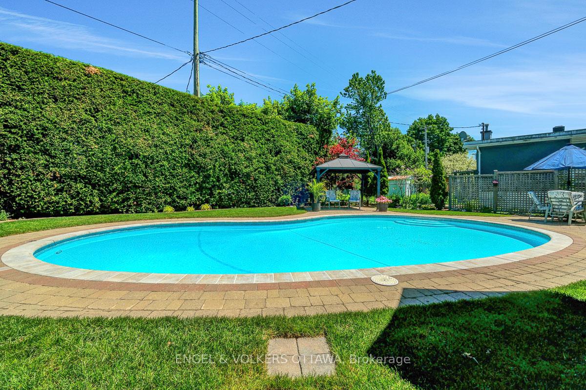 Photo 46 of 1131 Cameo Drive, Ottawa, Copeland Park — HOMEH