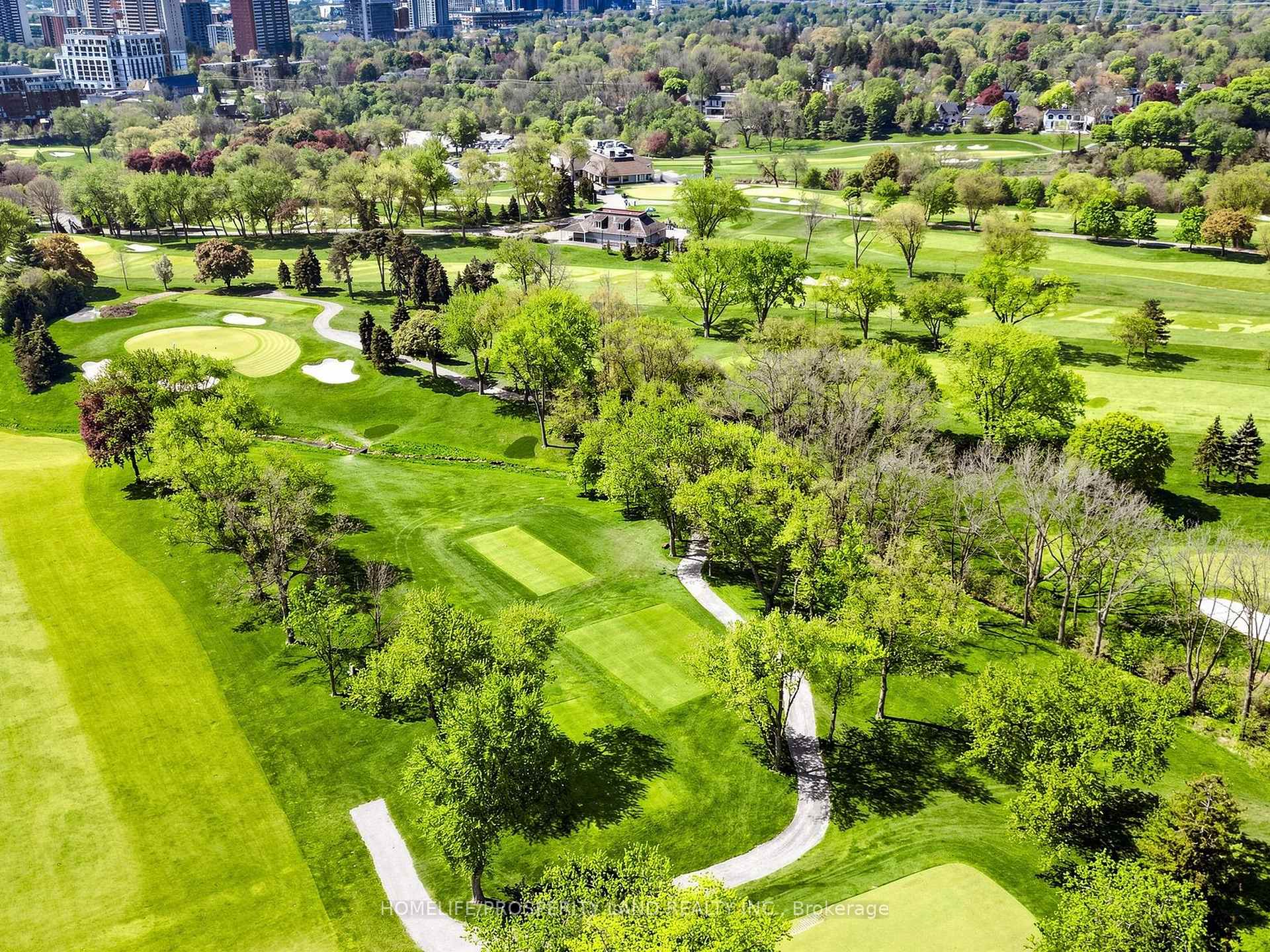 Photo 9 of 18 Orrell Avenue, Etobicoke, Princess-Rosethorn — HOMEH