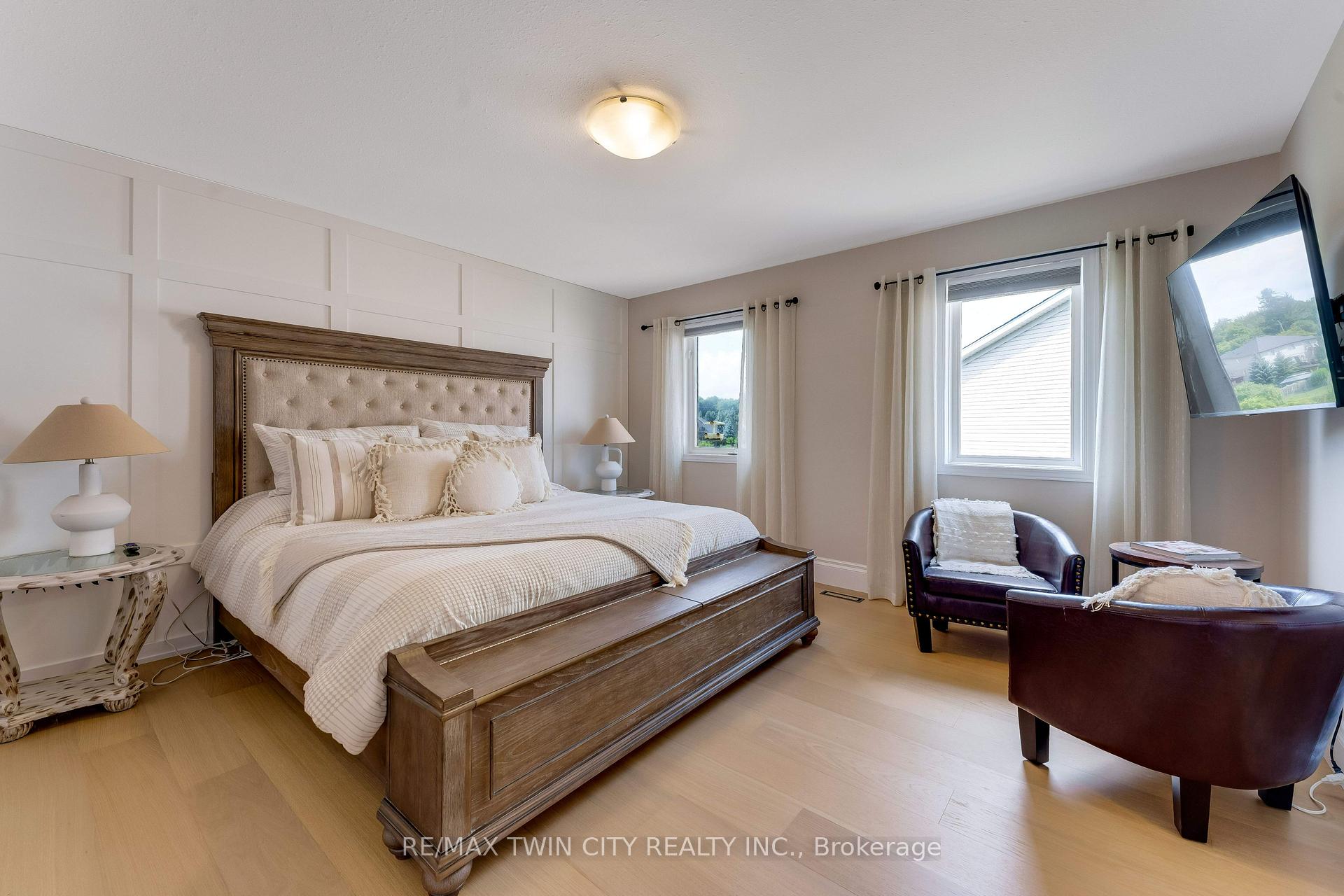 Photo 25 of 50 Knox Court, Kitchener, Doon South — HOMEH