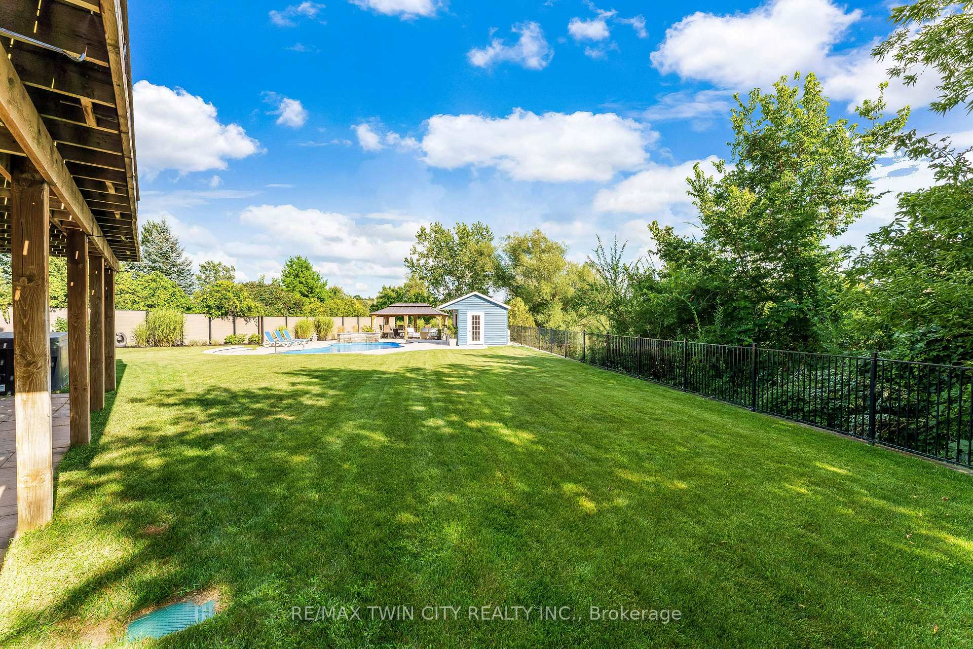 Photo 51 of 50 Knox Court, Kitchener, Doon South — HOMEH