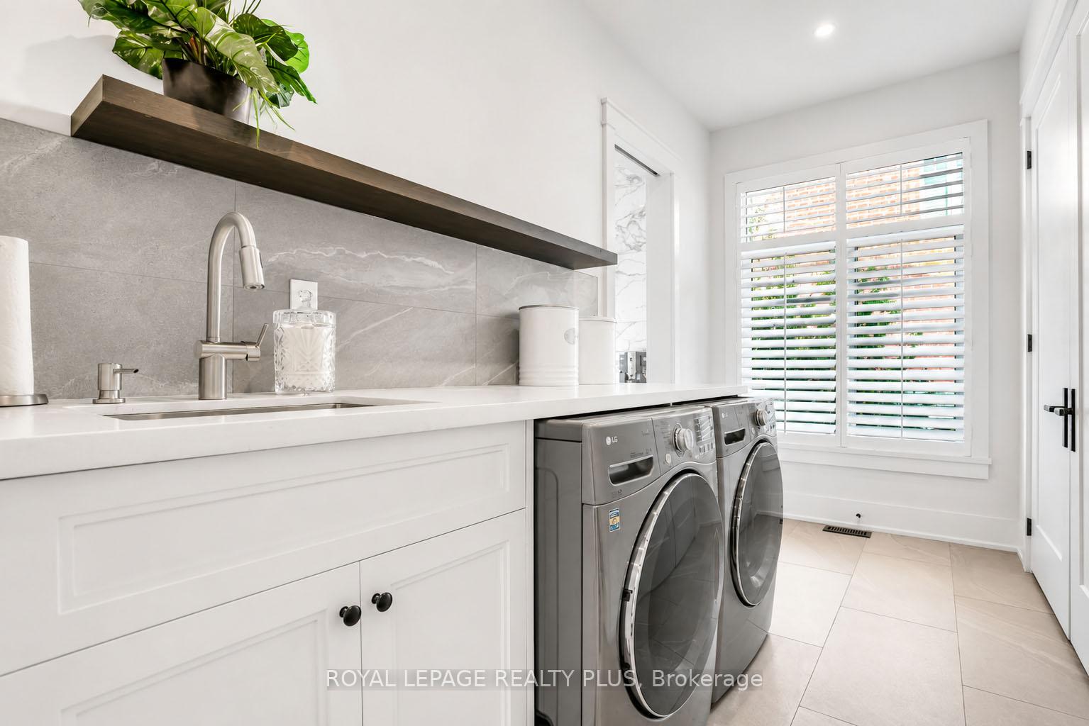 Photo 23 of 39 Plunkett Court, Barrie, Bayshore — HOMEH