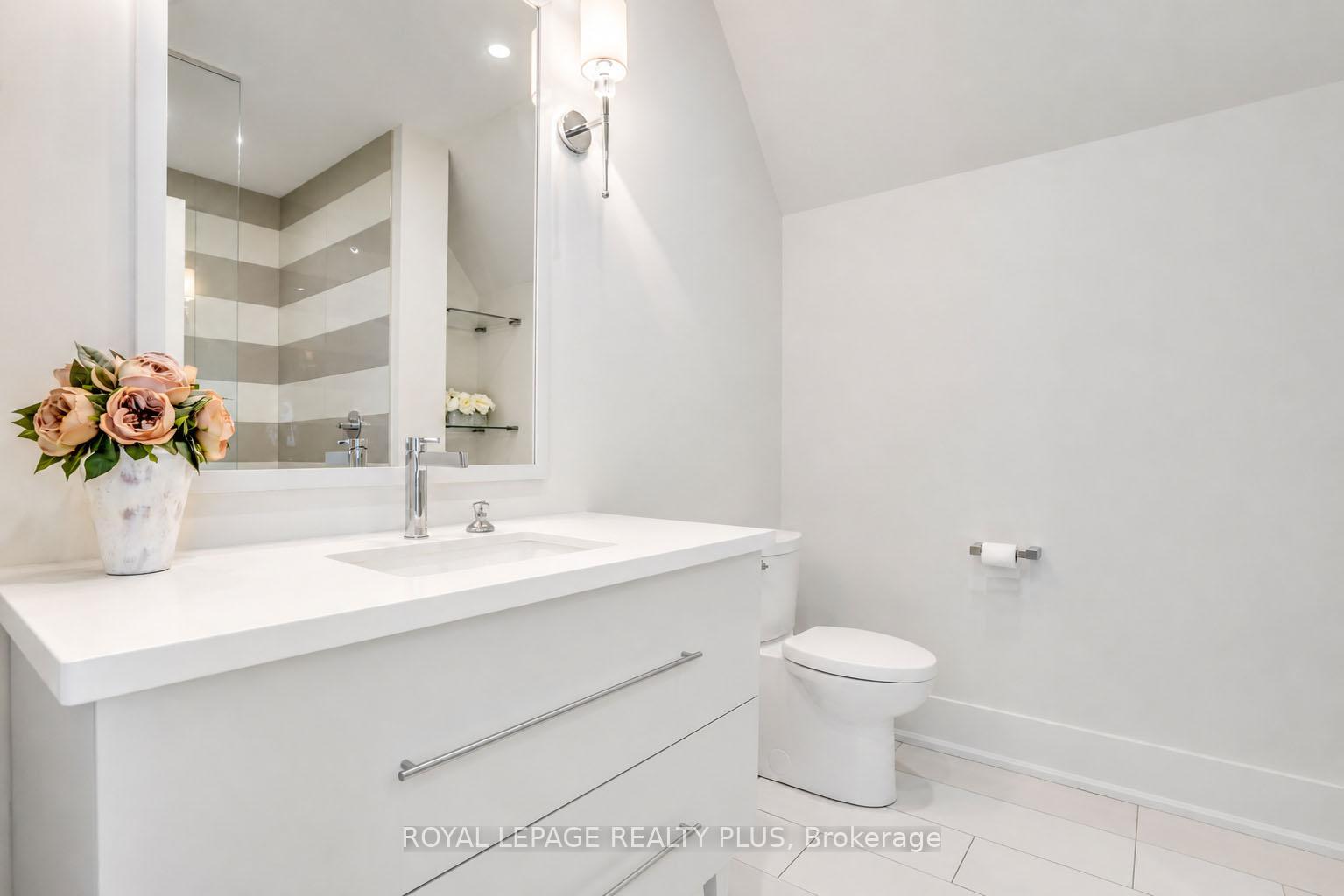 Photo 29 of 39 Plunkett Court, Barrie, Bayshore — HOMEH