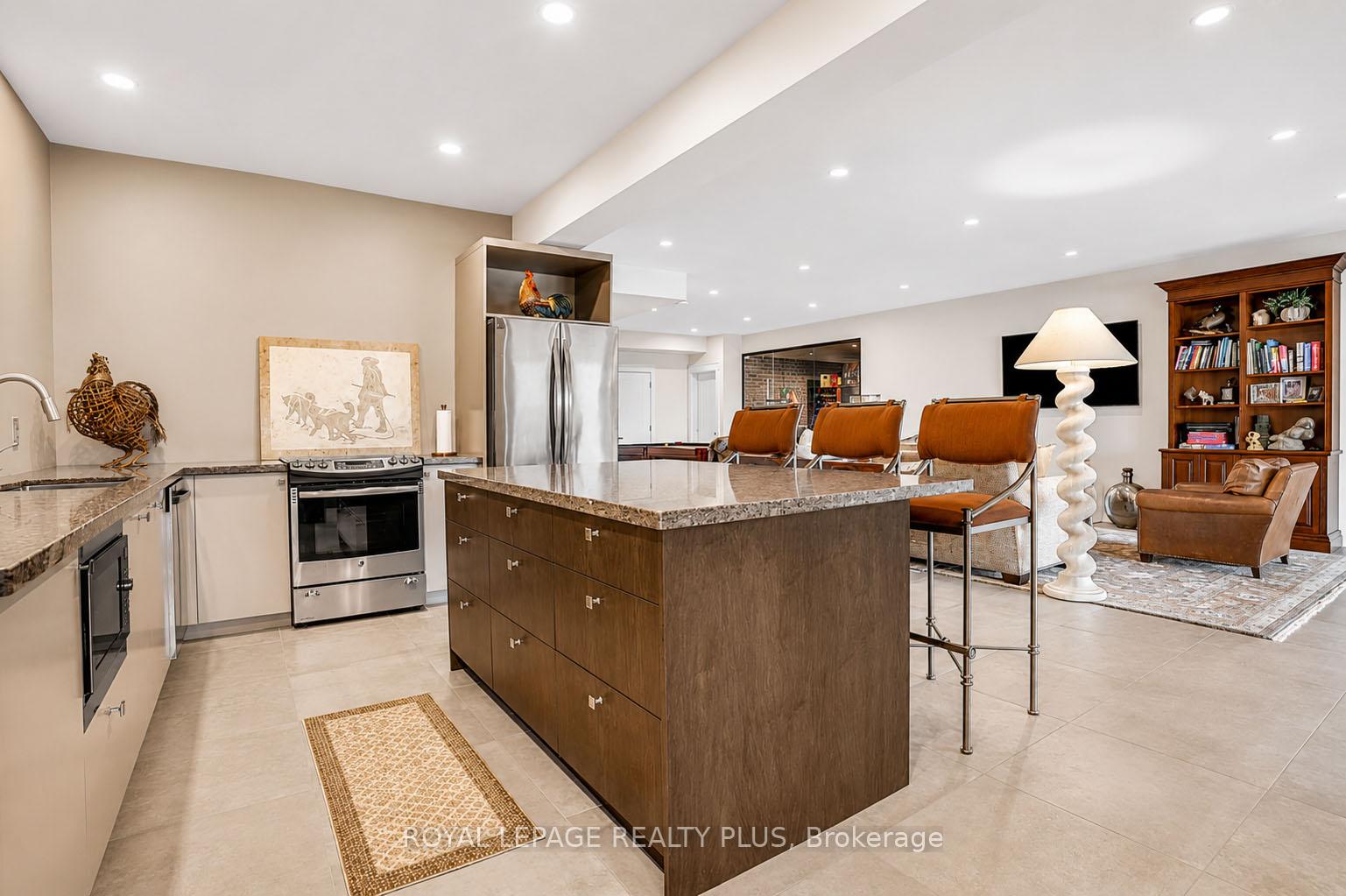 Photo 37 of 39 Plunkett Court, Barrie, Bayshore — HOMEH