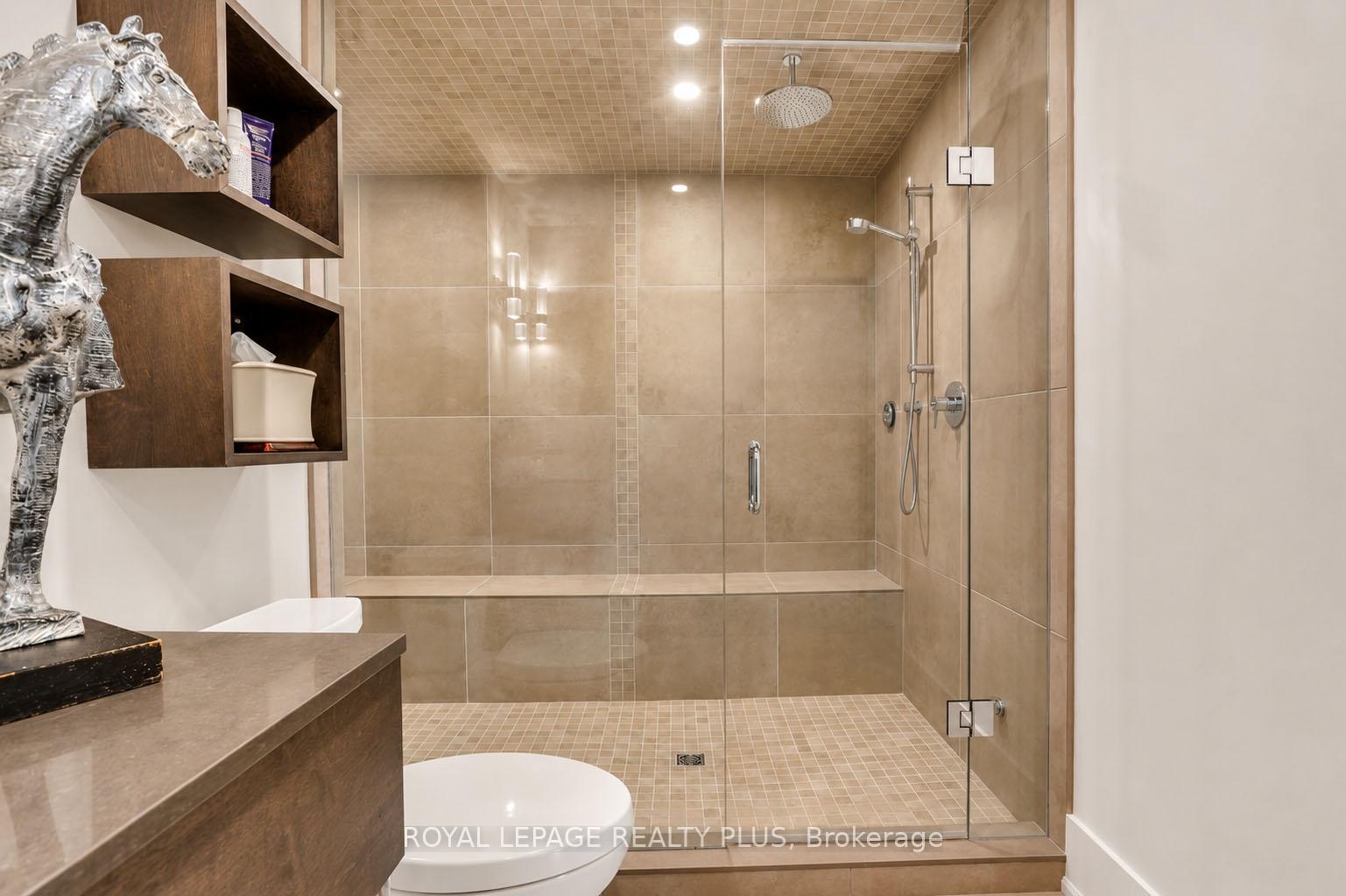 Photo 40 of 39 Plunkett Court, Barrie, Bayshore — HOMEH