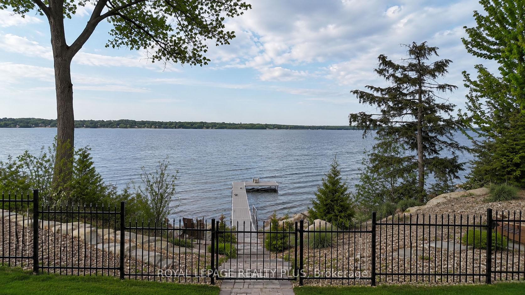 Photo 42 of 39 Plunkett Court, Barrie, Bayshore — HOMEH