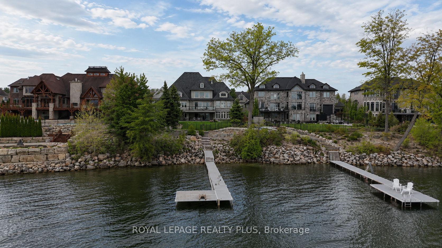 Photo 43 of 39 Plunkett Court, Barrie, Bayshore — HOMEH