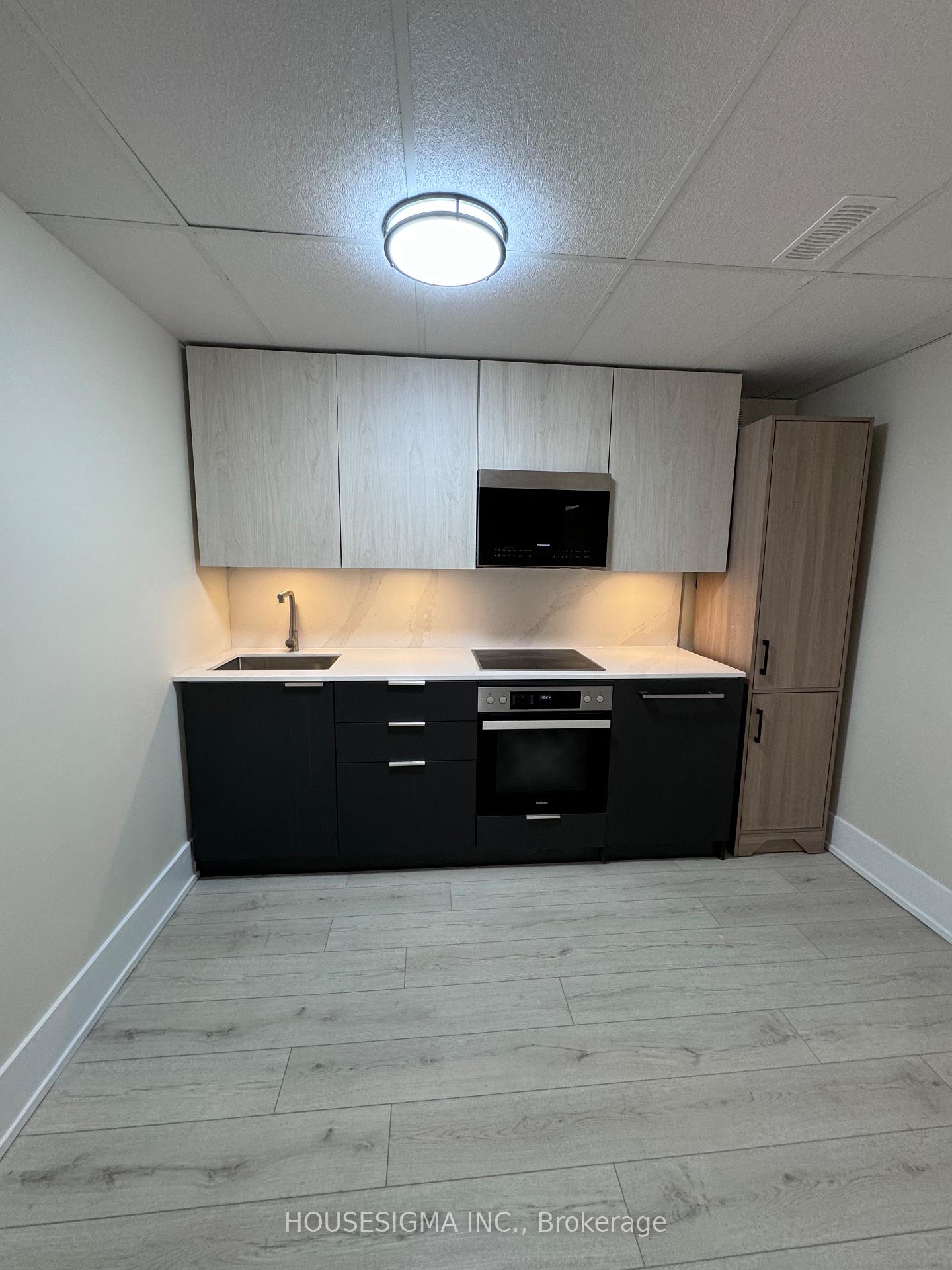 Photo 1 of 35 Asterwind Crescent, Brampton, Sandringham-Wellington — HOMEH