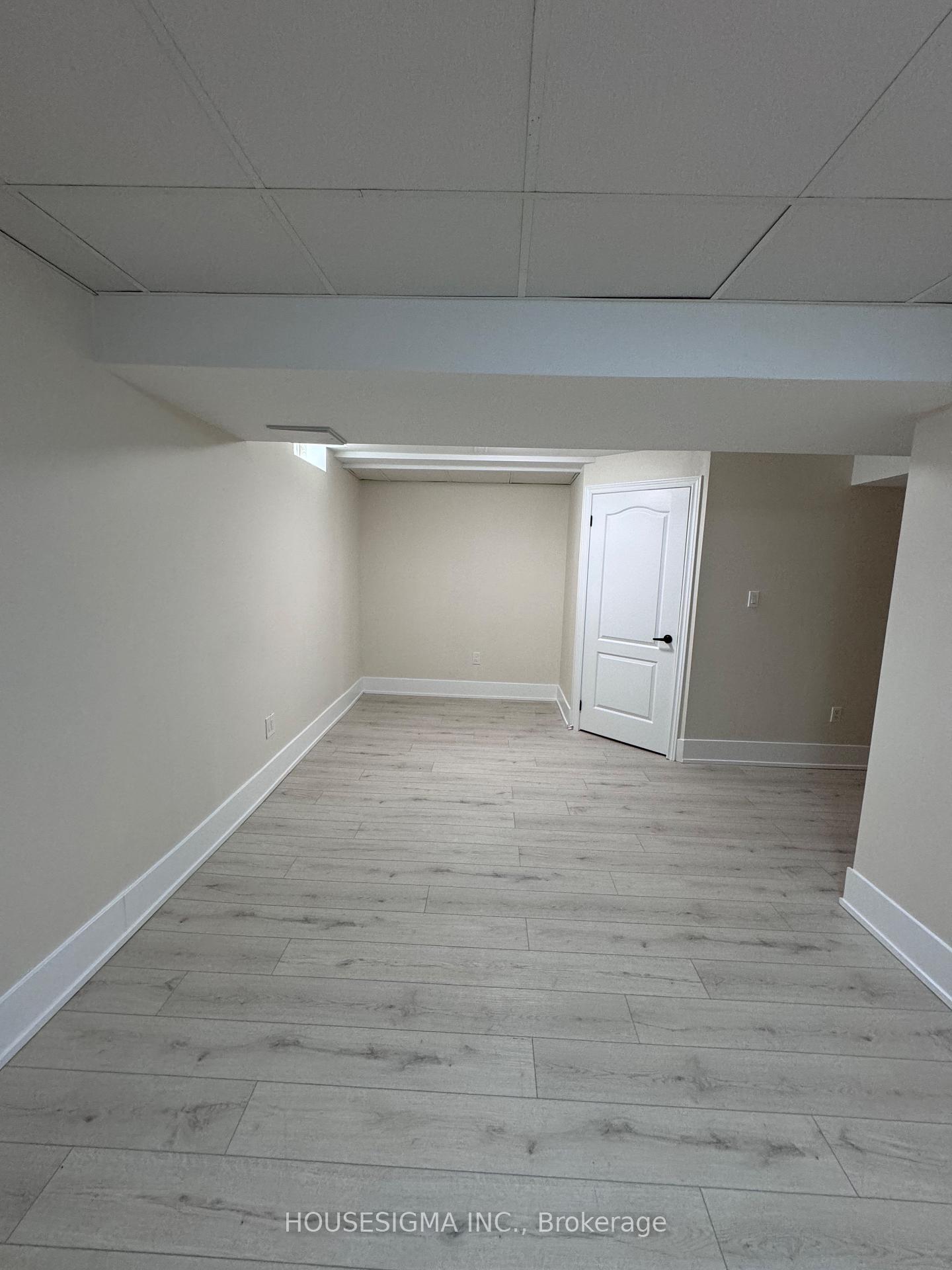 Photo 4 of 35 Asterwind Crescent, Brampton, Sandringham-Wellington — HOMEH