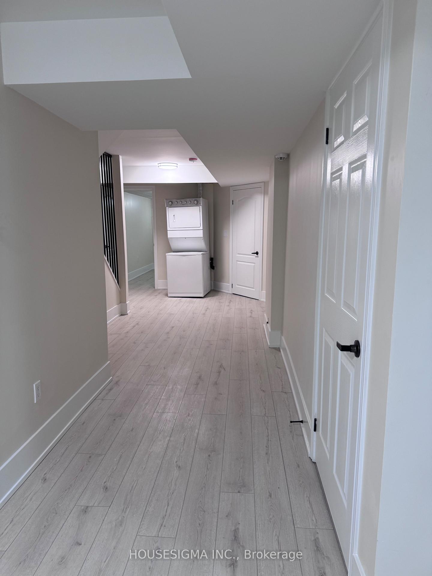 Photo 10 of 35 Asterwind Crescent, Brampton, Sandringham-Wellington — HOMEH