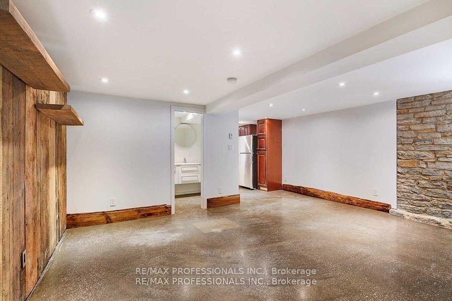 Photo 6 of Unit BSMT, 9 Rambert Crescent, Toronto, High Park-Swansea — HOMEH